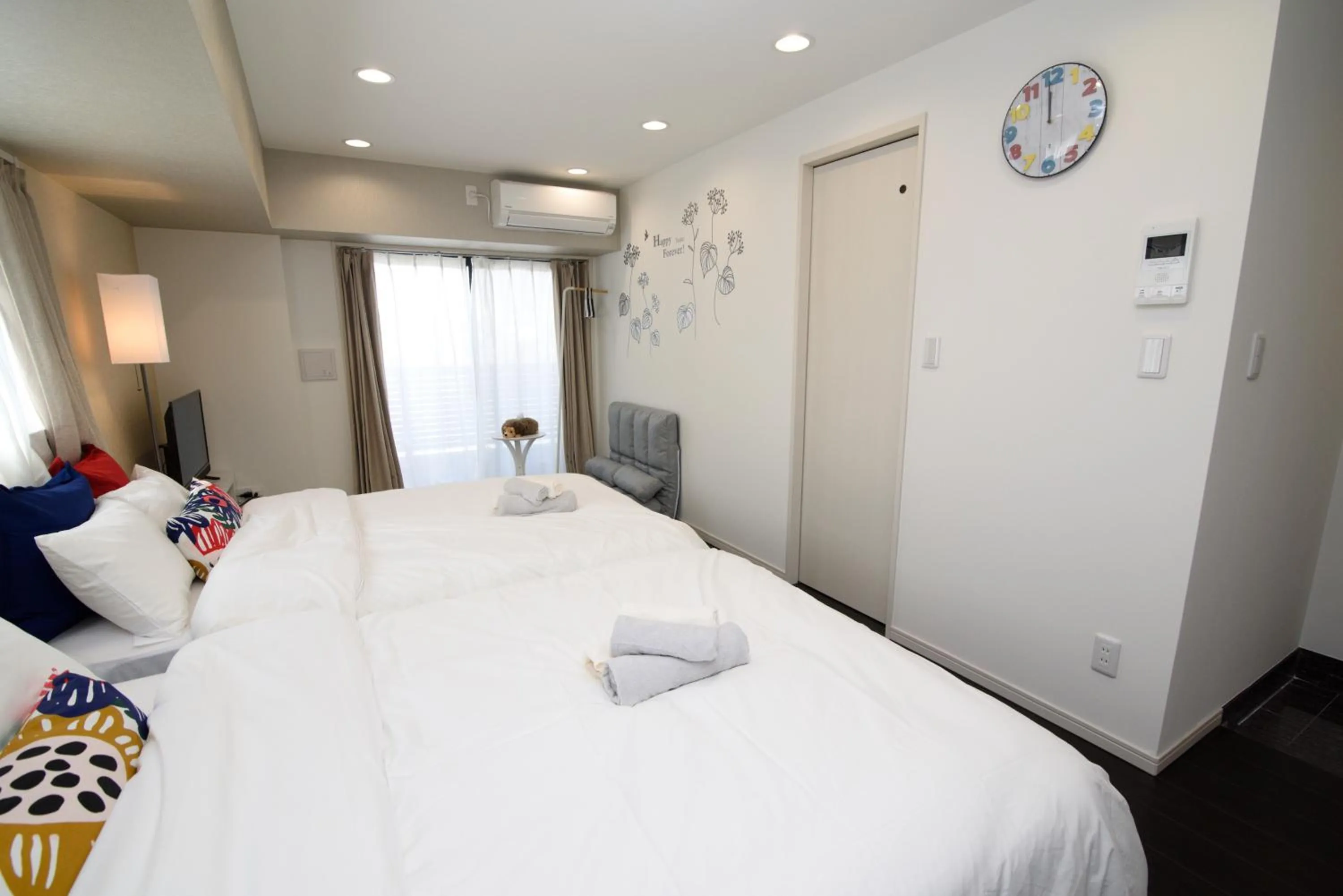 Bed in Hotel Central Yokohama