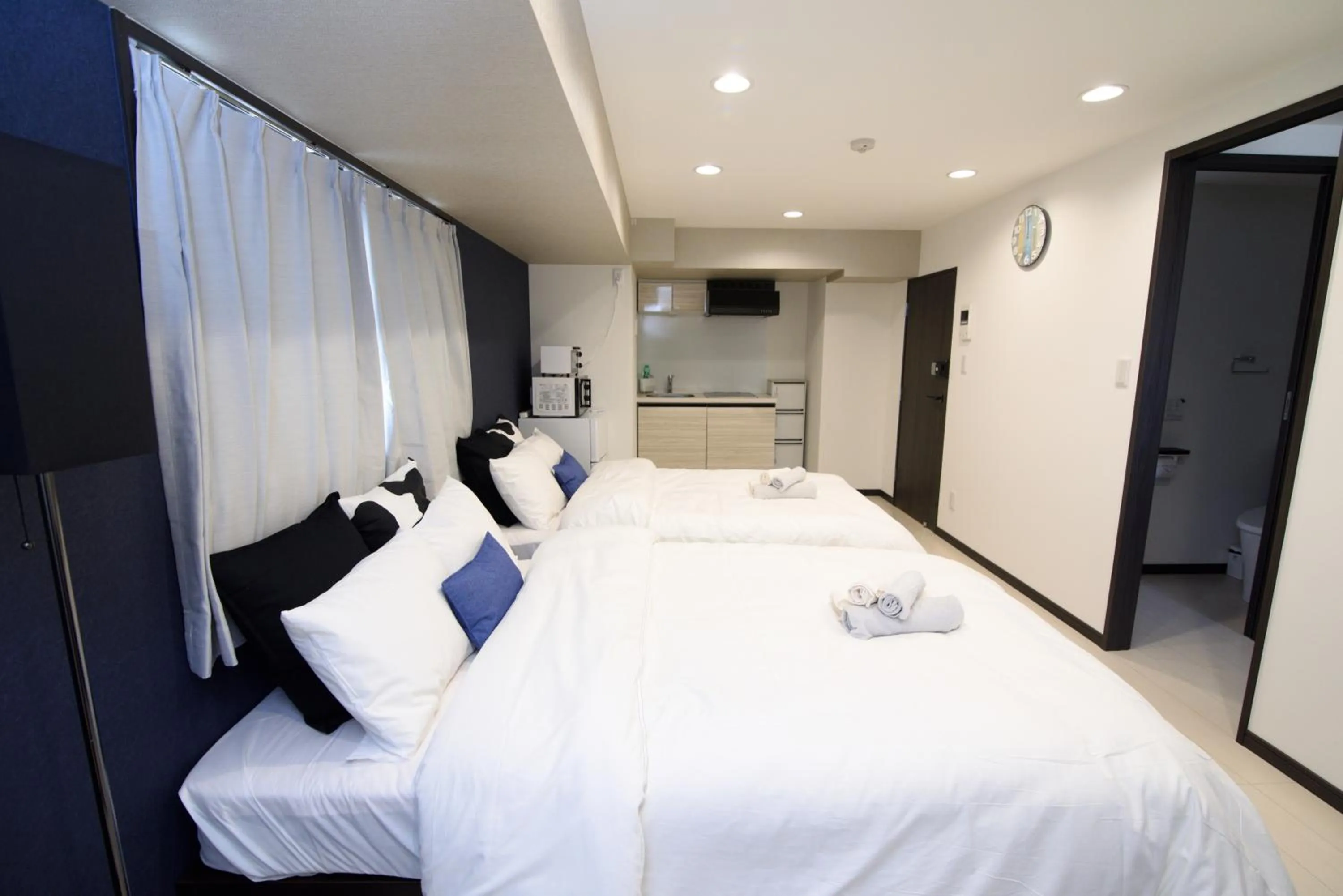 Bed in Hotel Central Yokohama