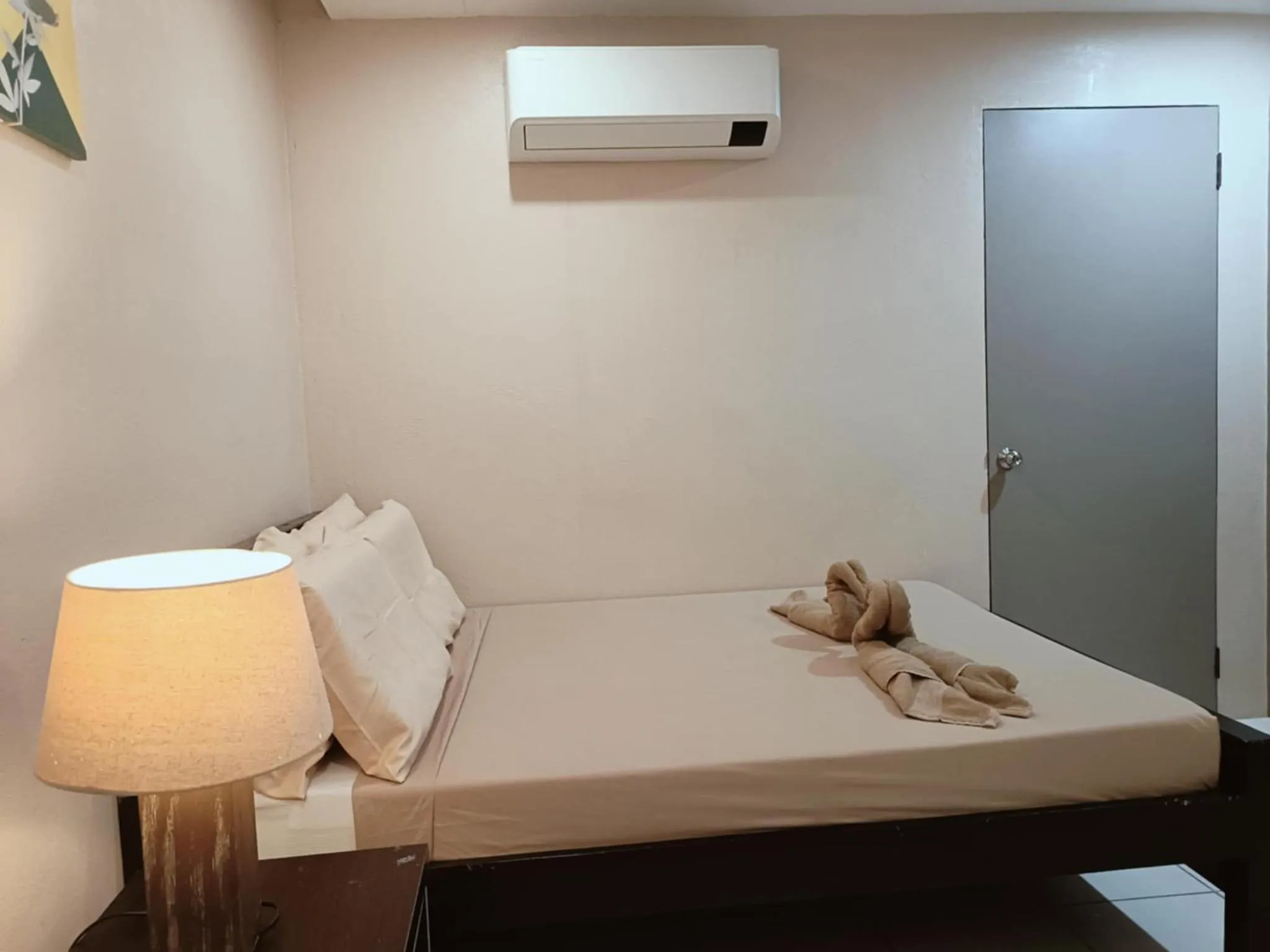 Bed in Claytown Pension House