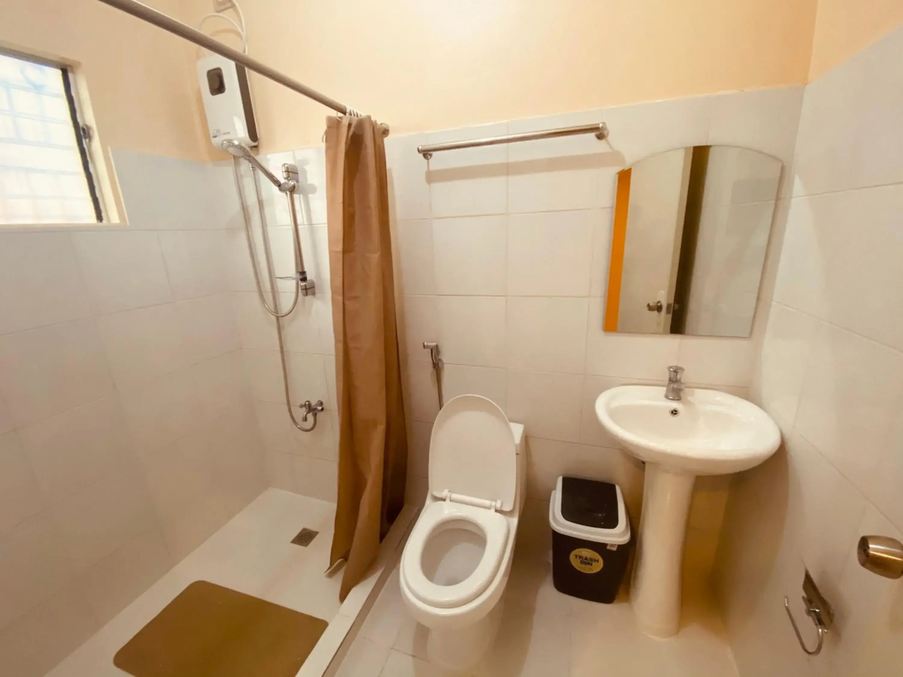 Bathroom in Claytown Pension House Bathroom in Claytown Pension House