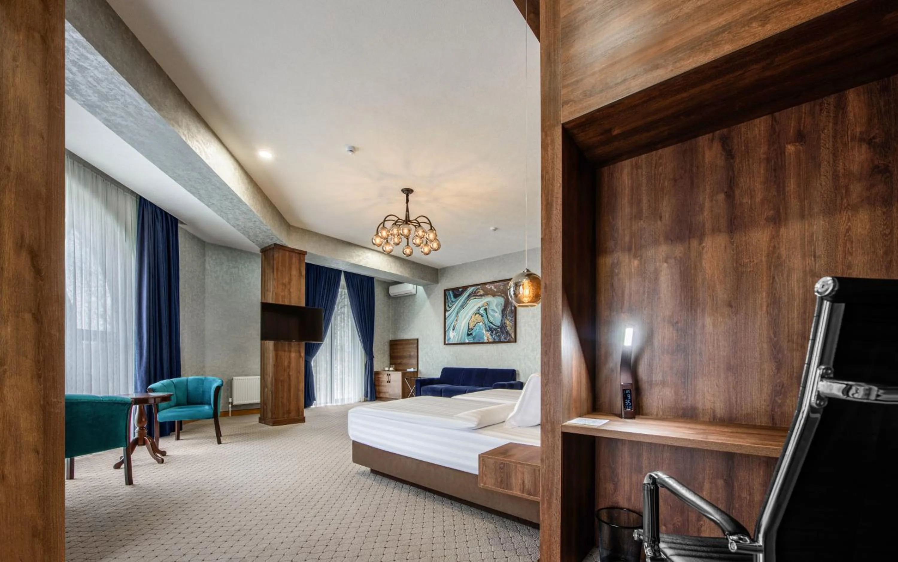 Photo of the whole room, Bed in Corner Hotel Tashkent