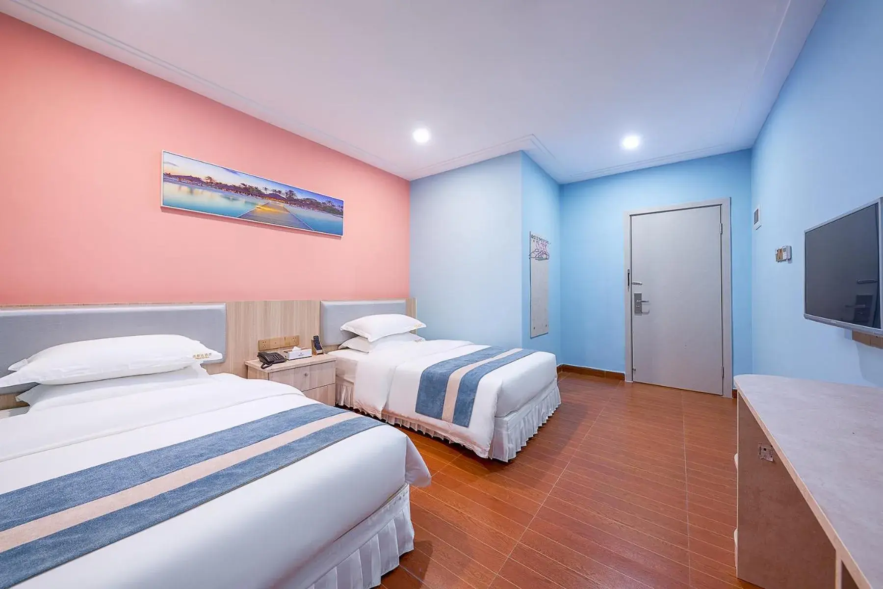 Standard Twin Room in Frida Hotels Guangzhou Baiyun International airport Standard Twin Room in Frida Hotels Guangzhou Baiyun International airport