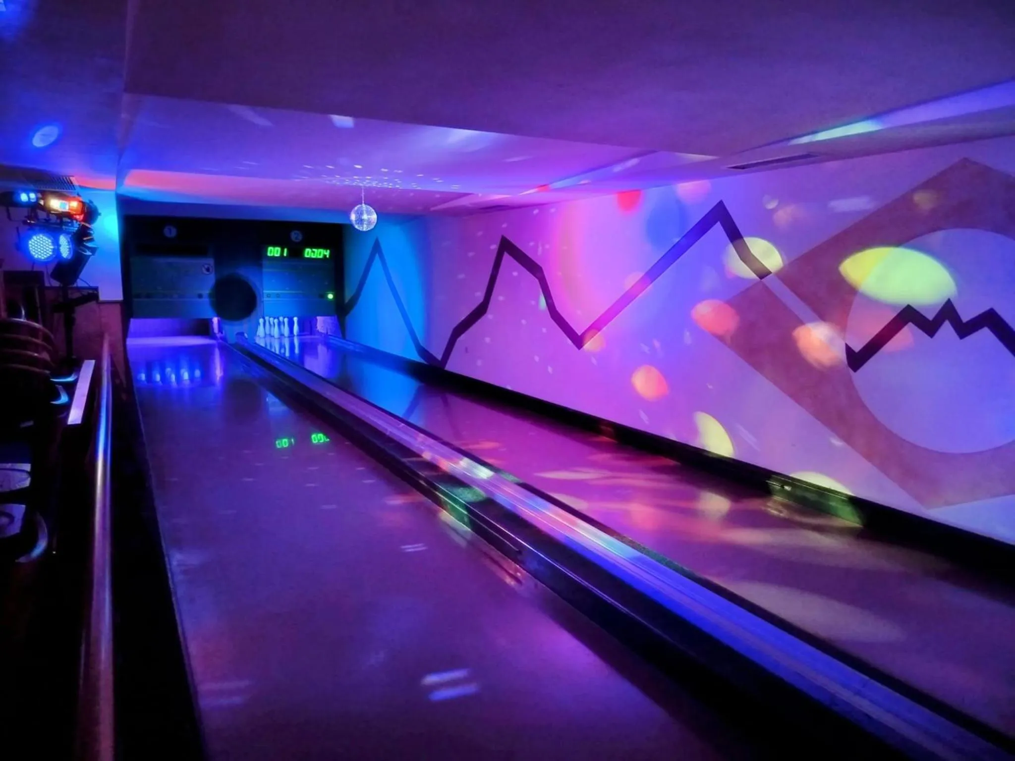 Communal lounge/ TV room in Hotel Hirsch