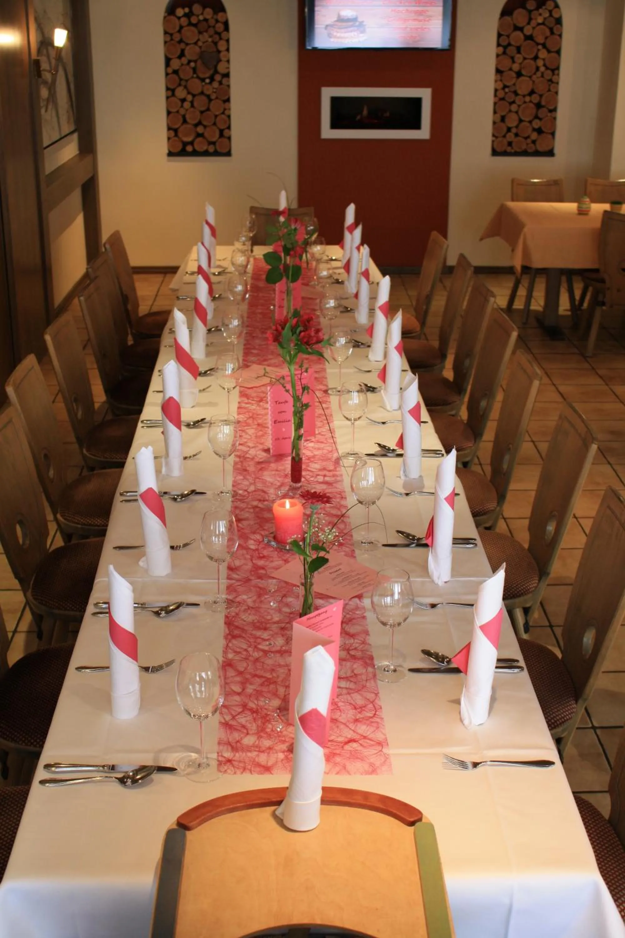 Restaurant/places to eat in Hotel Hirsch