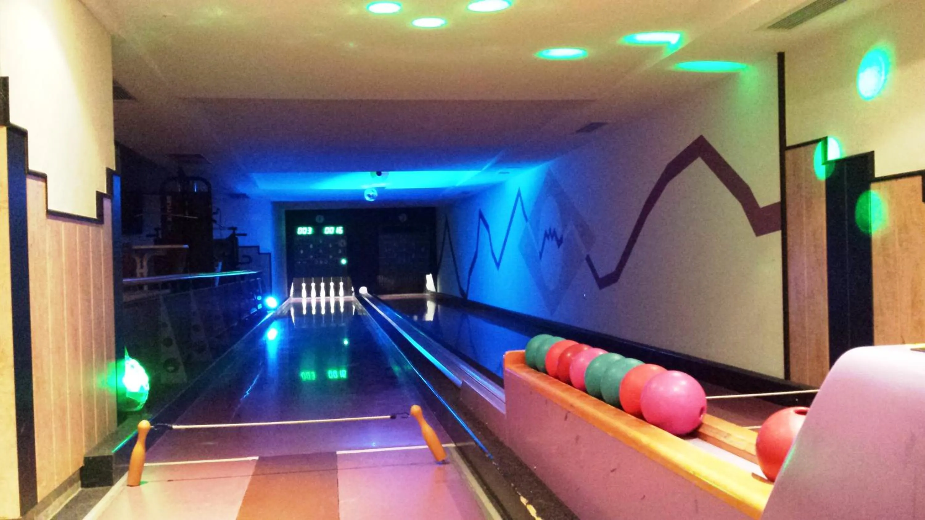 Communal lounge/ TV room in Hotel Hirsch