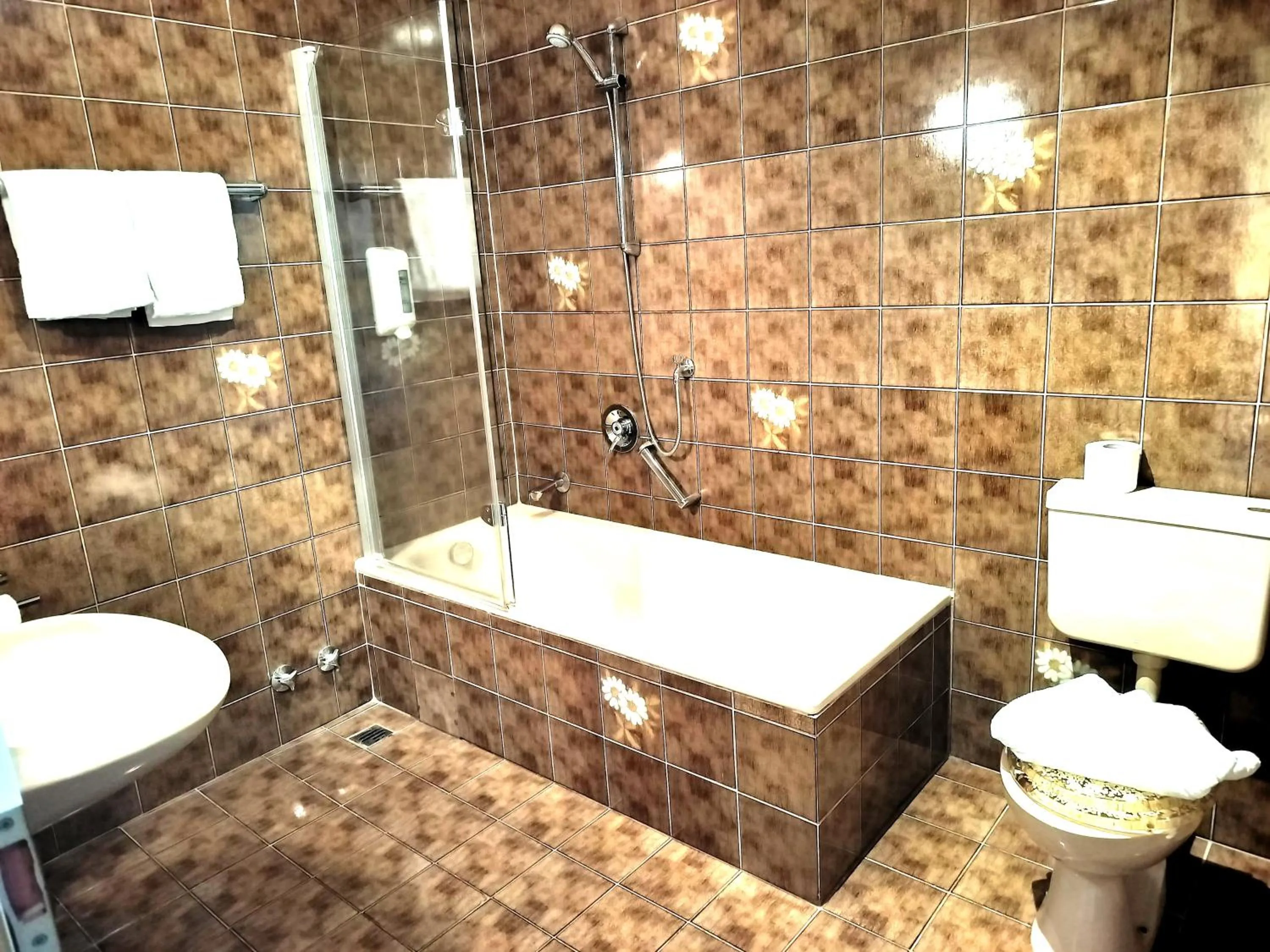 Bathroom in Hotel Hirsch