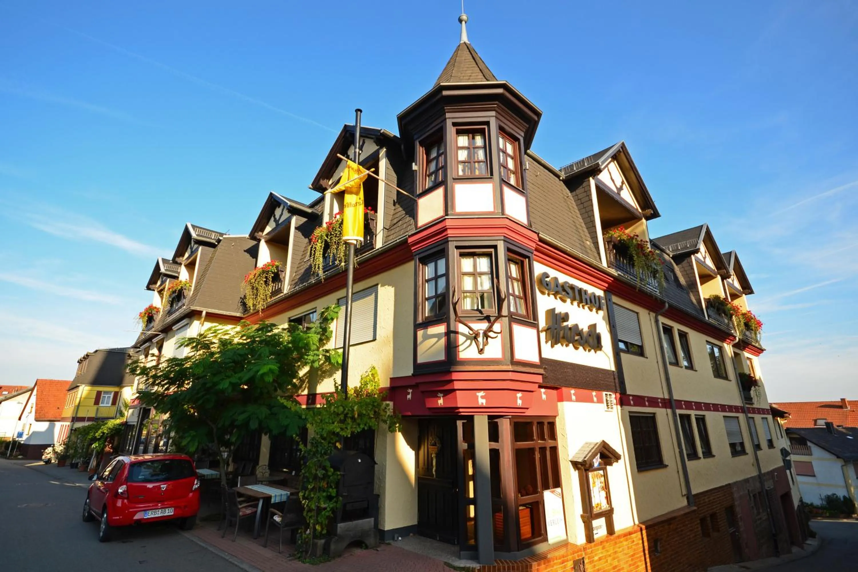 Facade/entrance in Hotel Hirsch