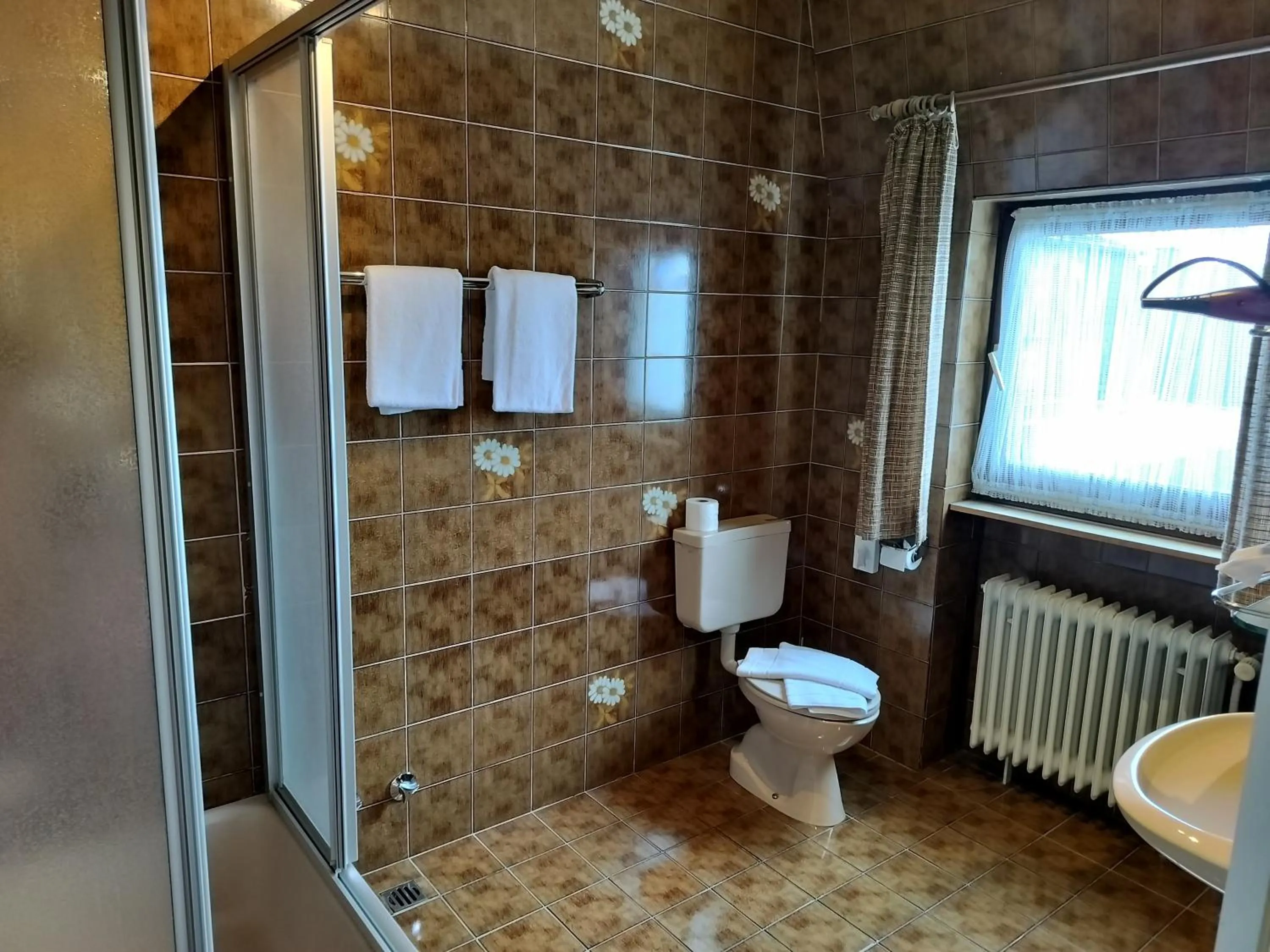 Bathroom in Hotel Hirsch