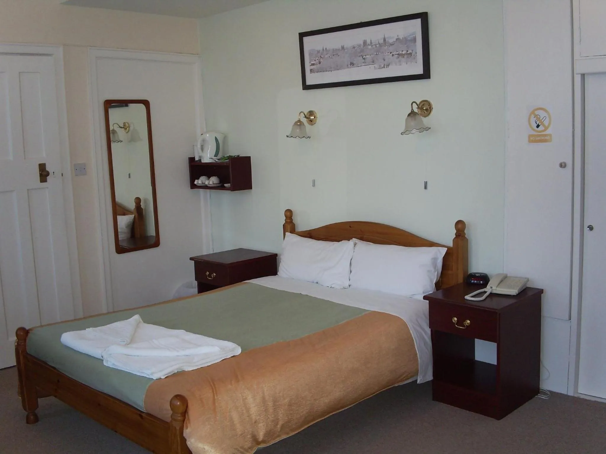 Bedroom in Green Gables Guest House