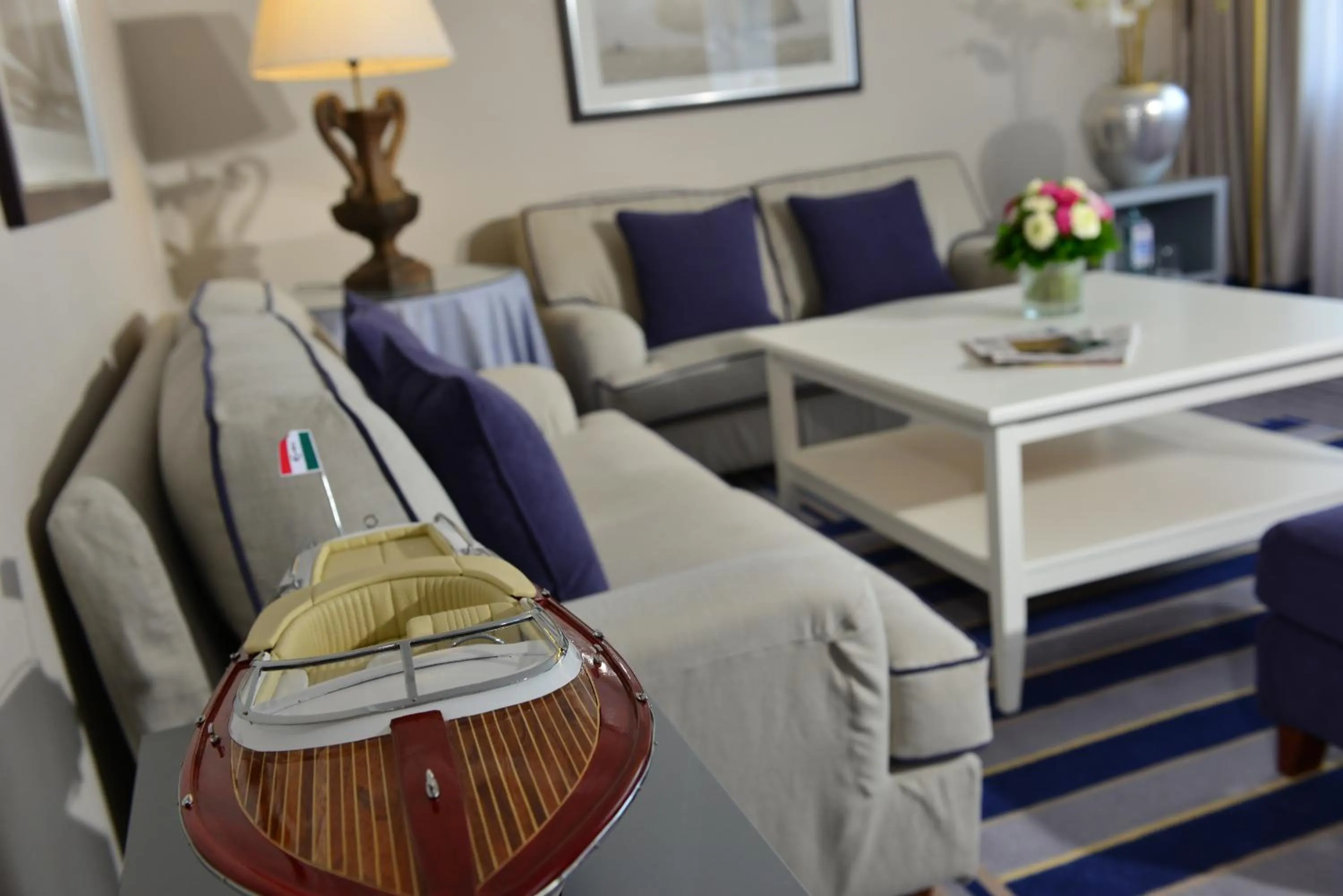 Living room in Best Western Premier Parkhotel Kronsberg