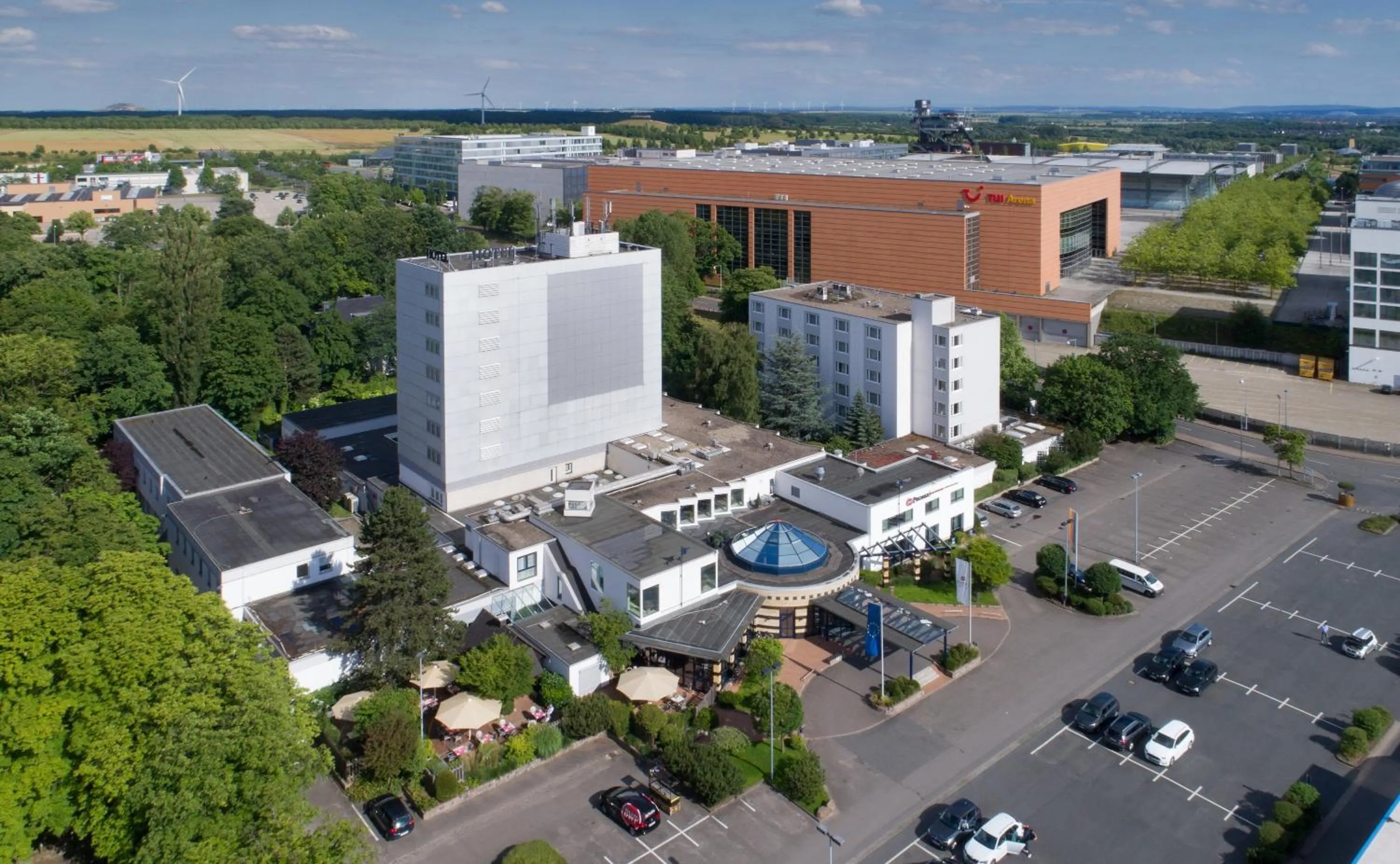 Property building in Best Western Premier Parkhotel Kronsberg