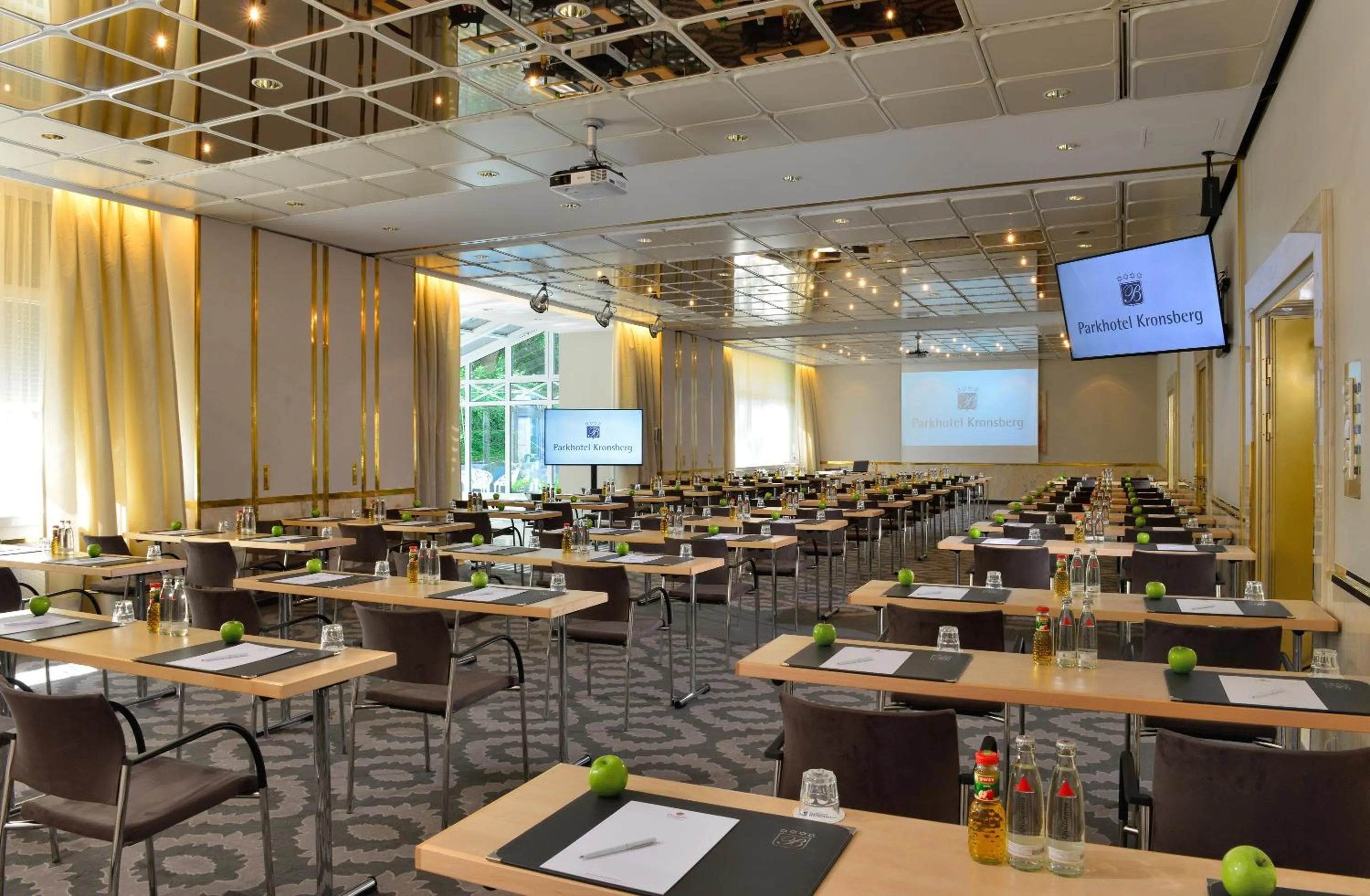 Banquet/Function facilities in Best Western Premier Parkhotel Kronsberg
