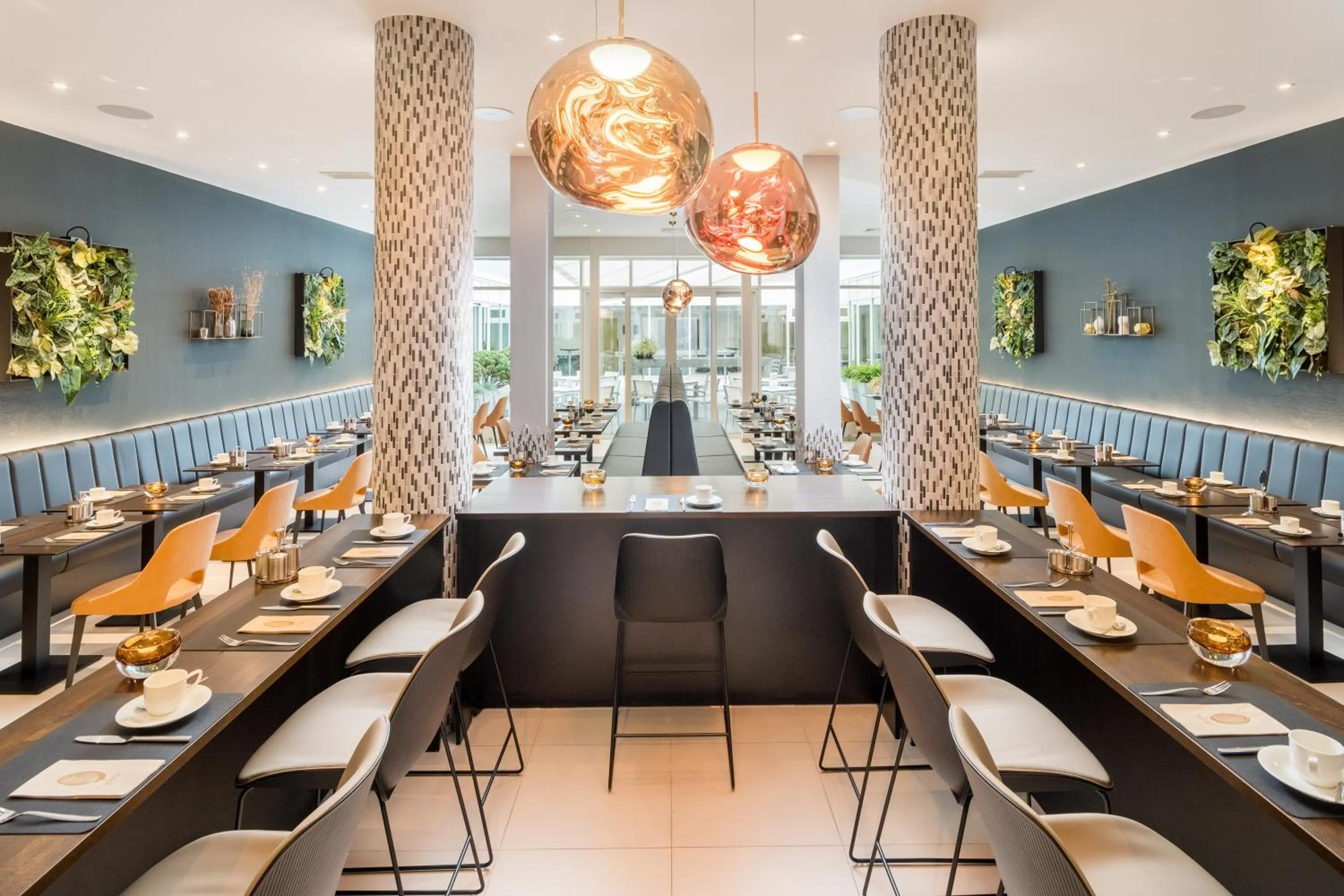 Restaurant/places to eat in Best Western Premier Parkhotel Kronsberg