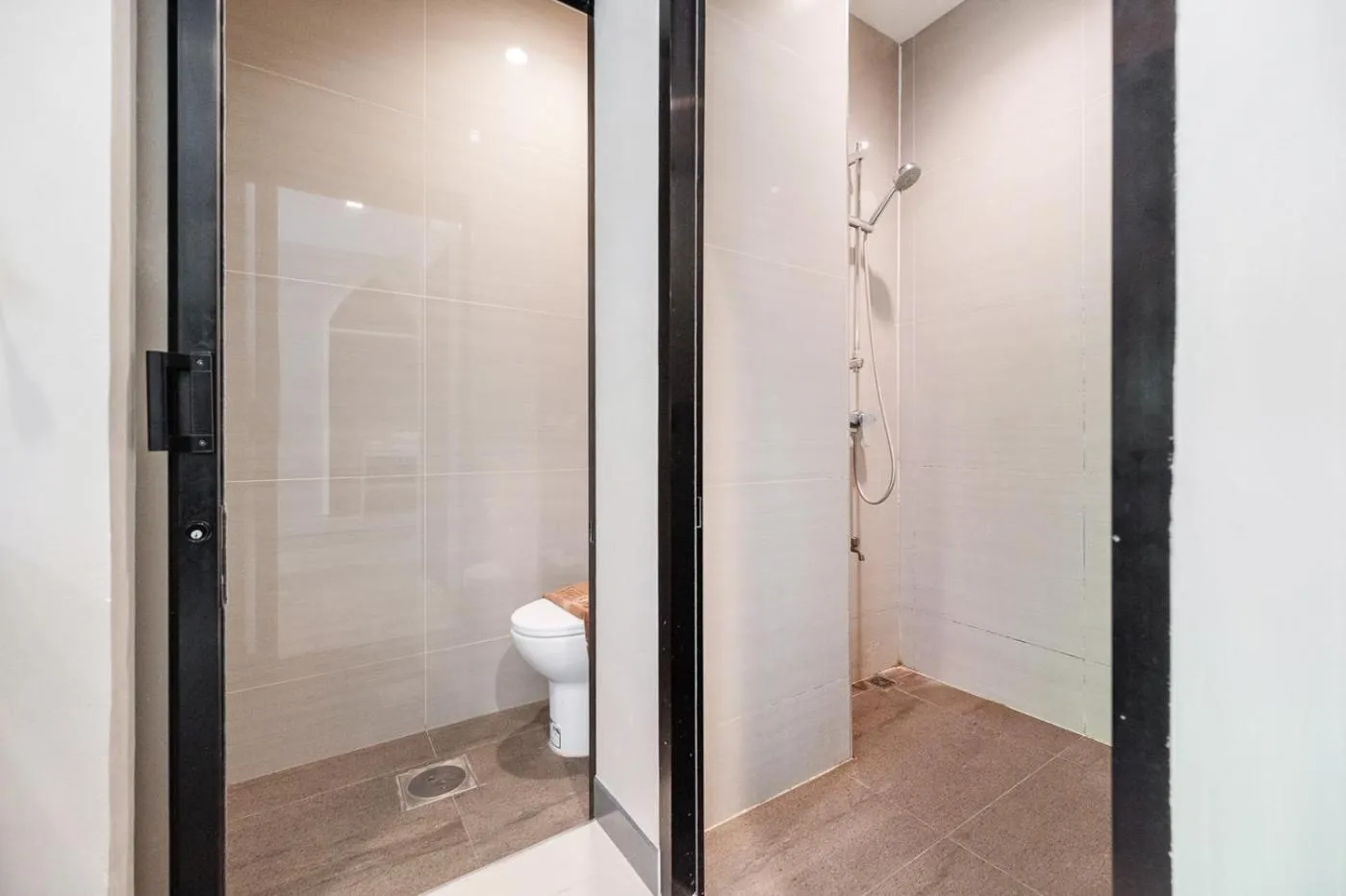 Shower in At Rice Resort