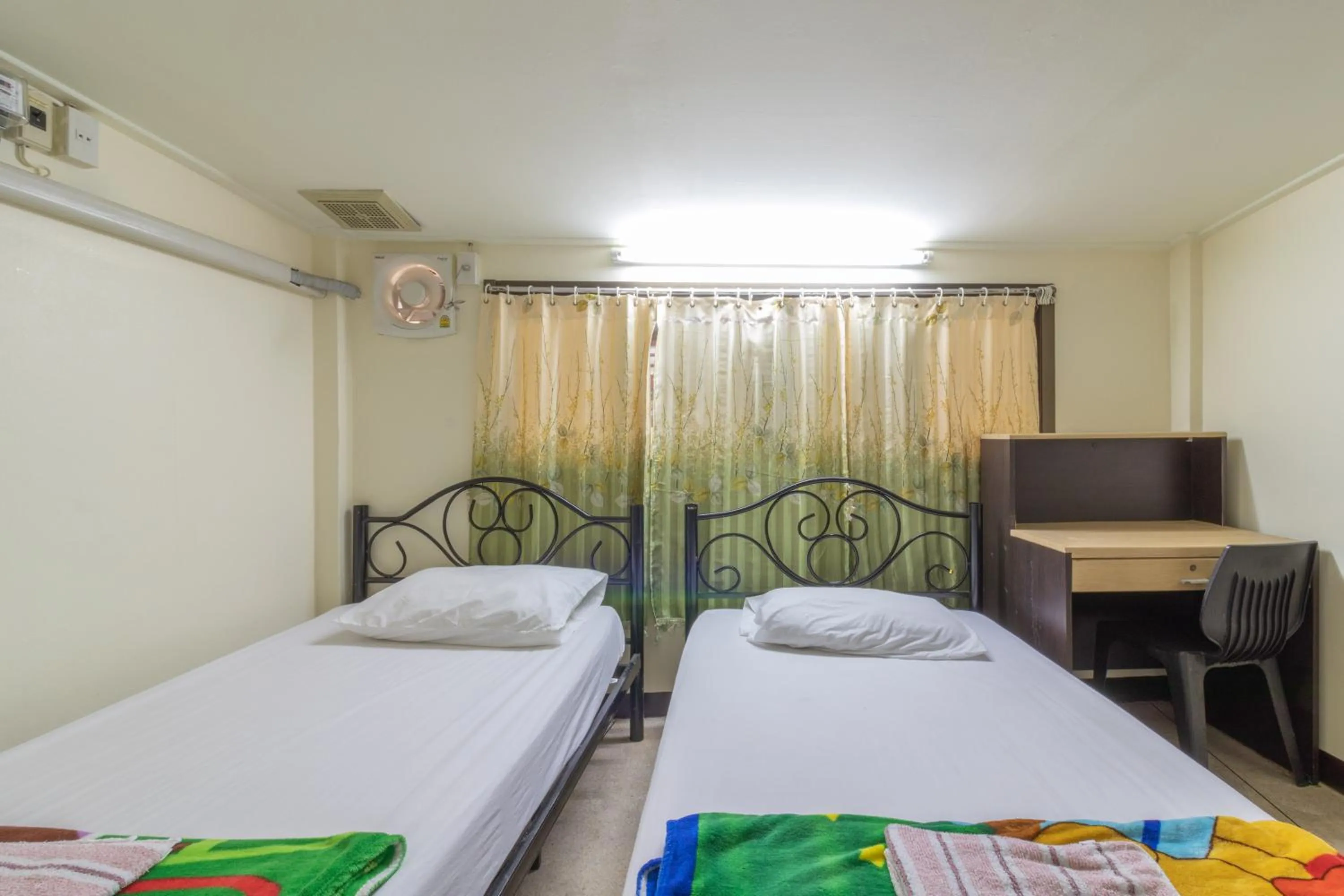 Bed in 7 Holder Guesthouse