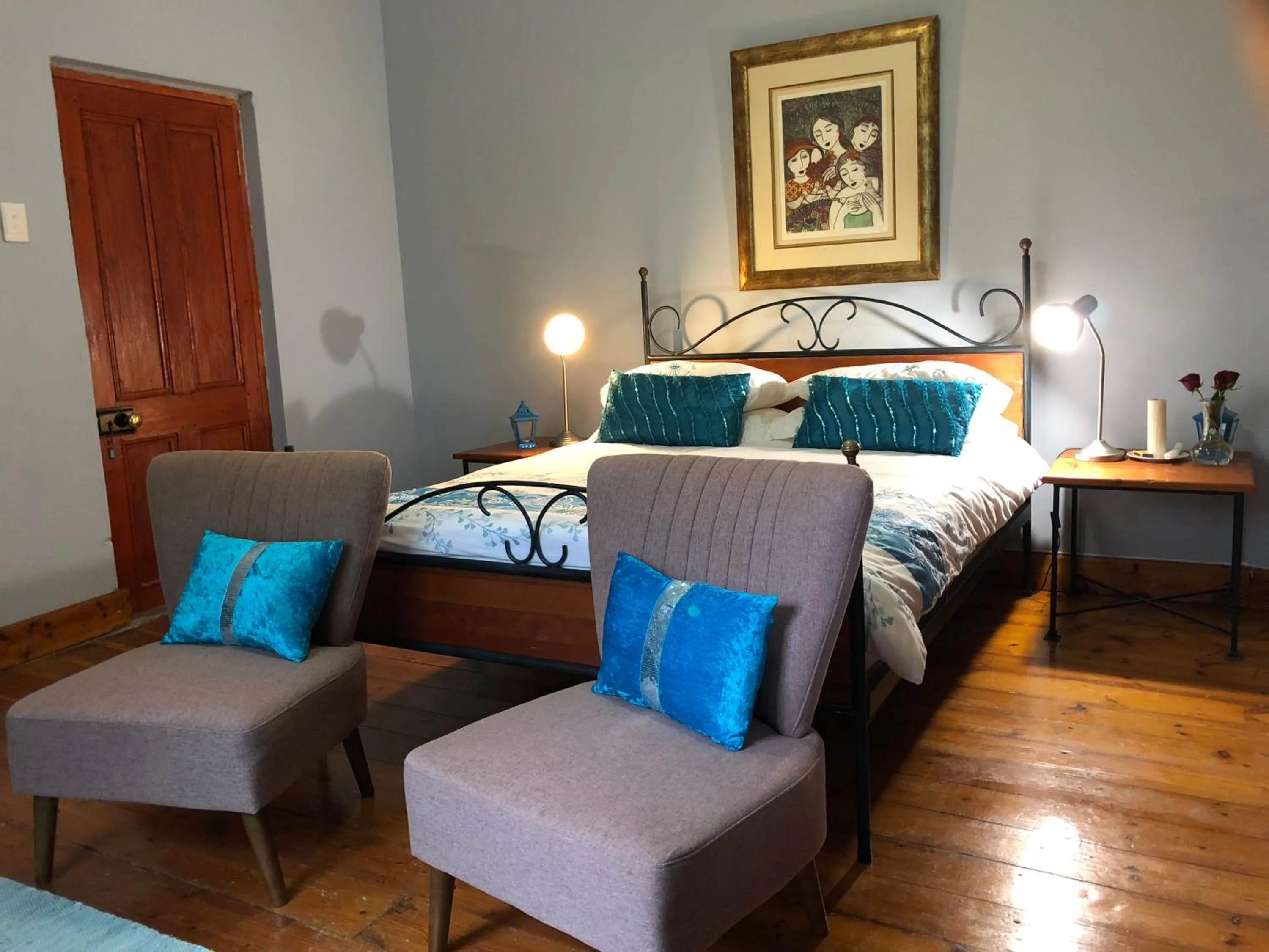 Photo of the whole room, Bed in Celebratio Pomegranate Farm