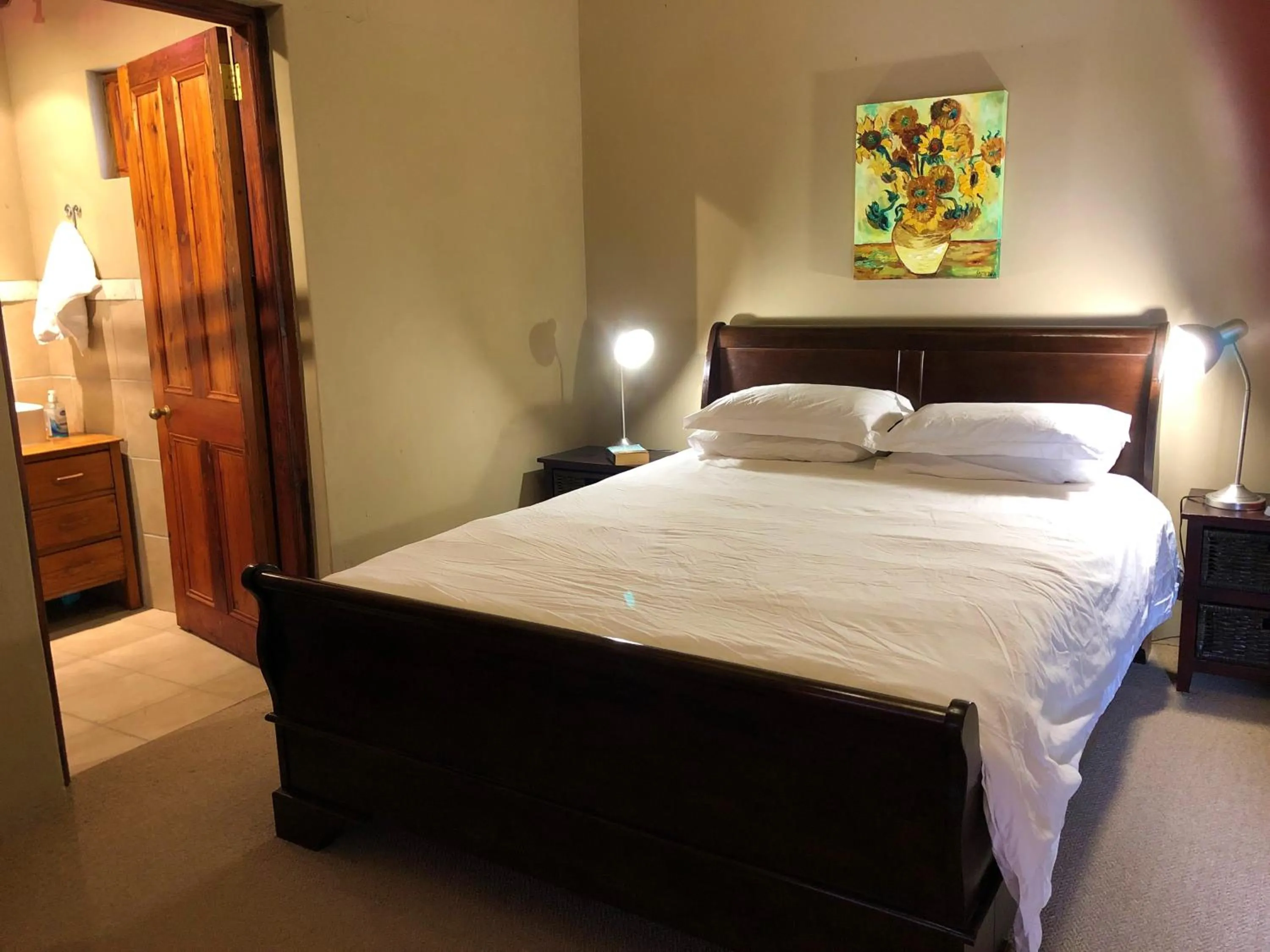 Bedroom, Bed in Celebratio Pomegranate Farm