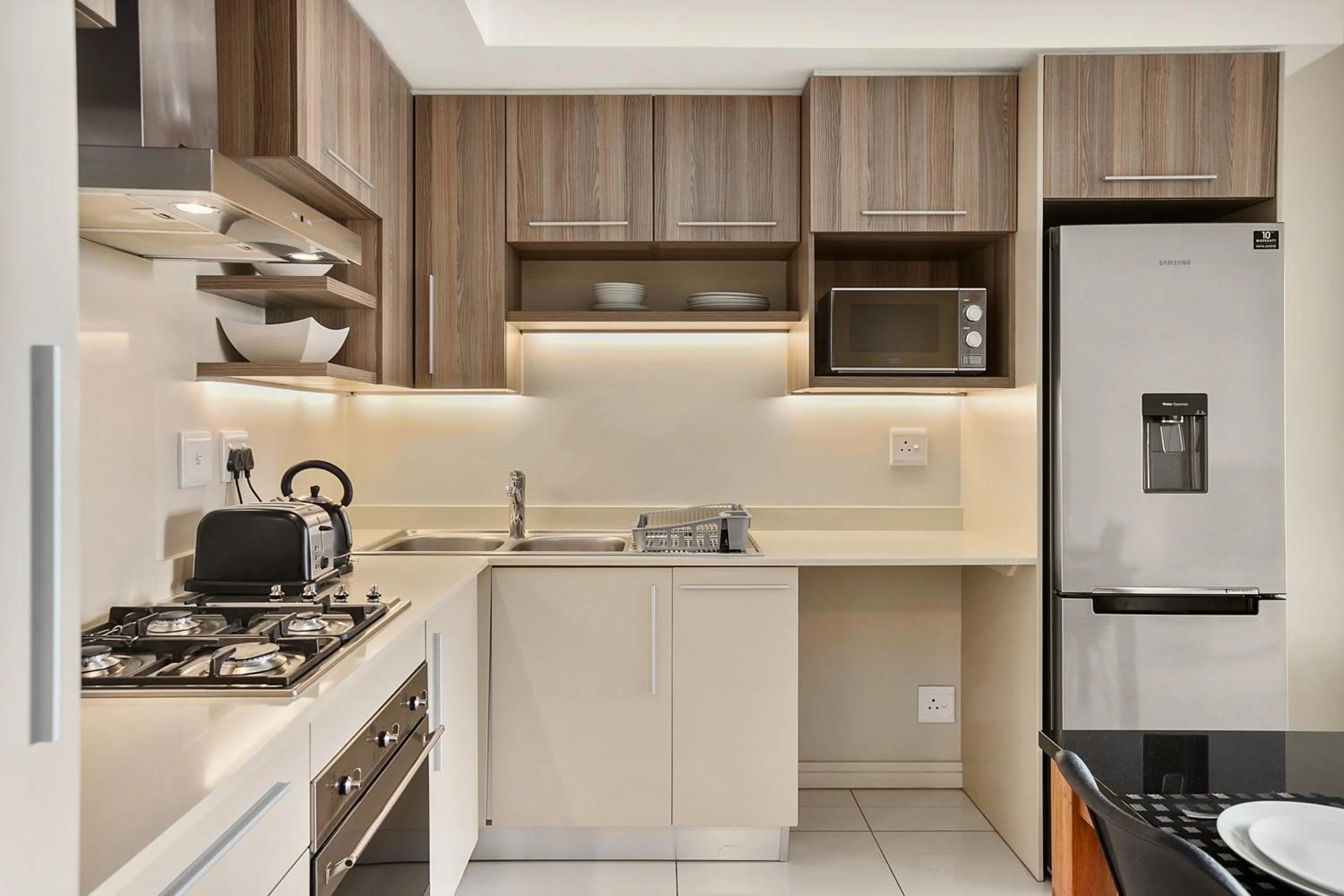 Kitchen or kitchenette in Easy Stay - The Tyrwhitt Rosebank