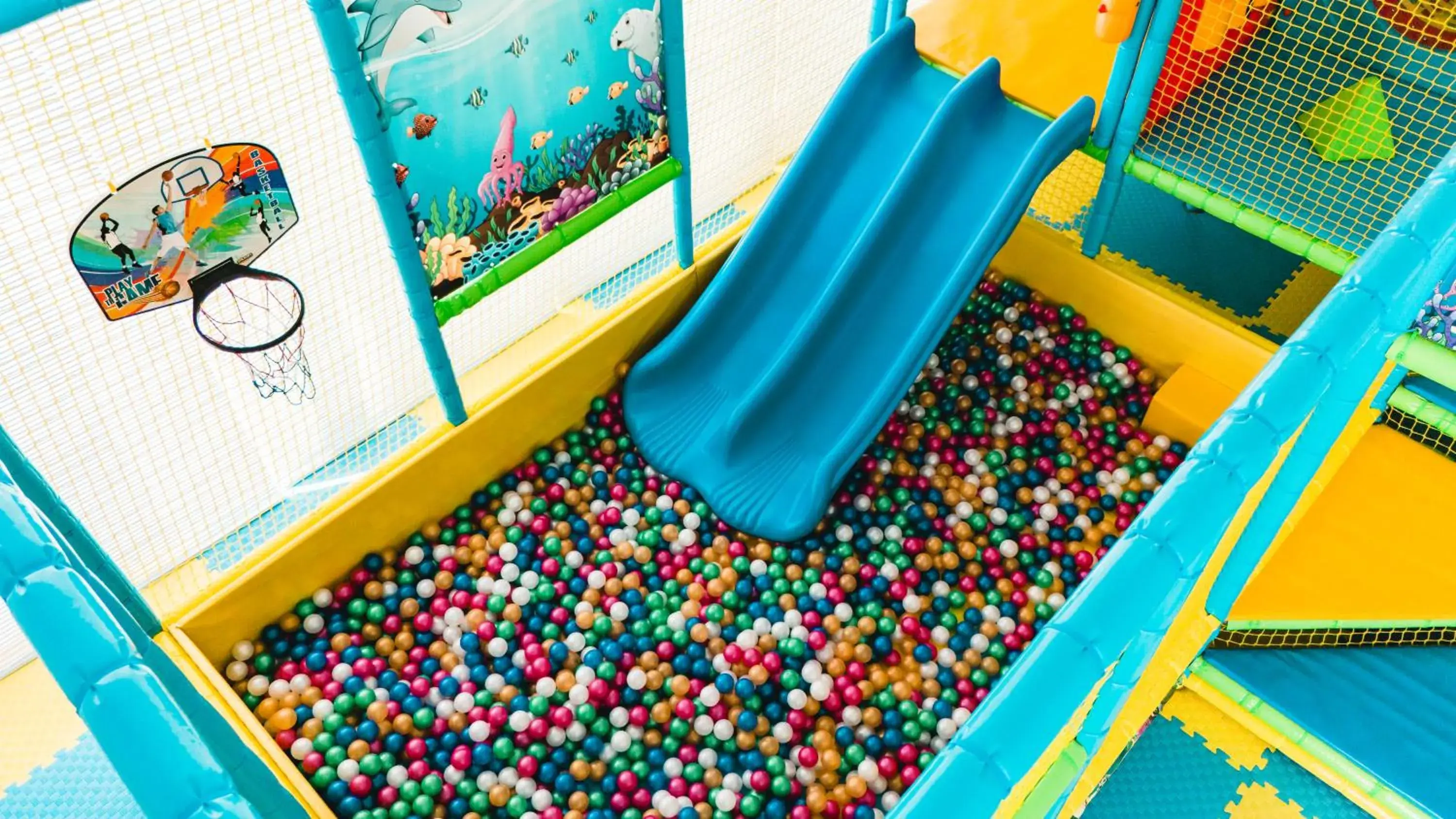 Budget Double or Twin Room - No Balcony in Hotel Continental Budget Double or Twin Room - No Balcony in Hotel Continental