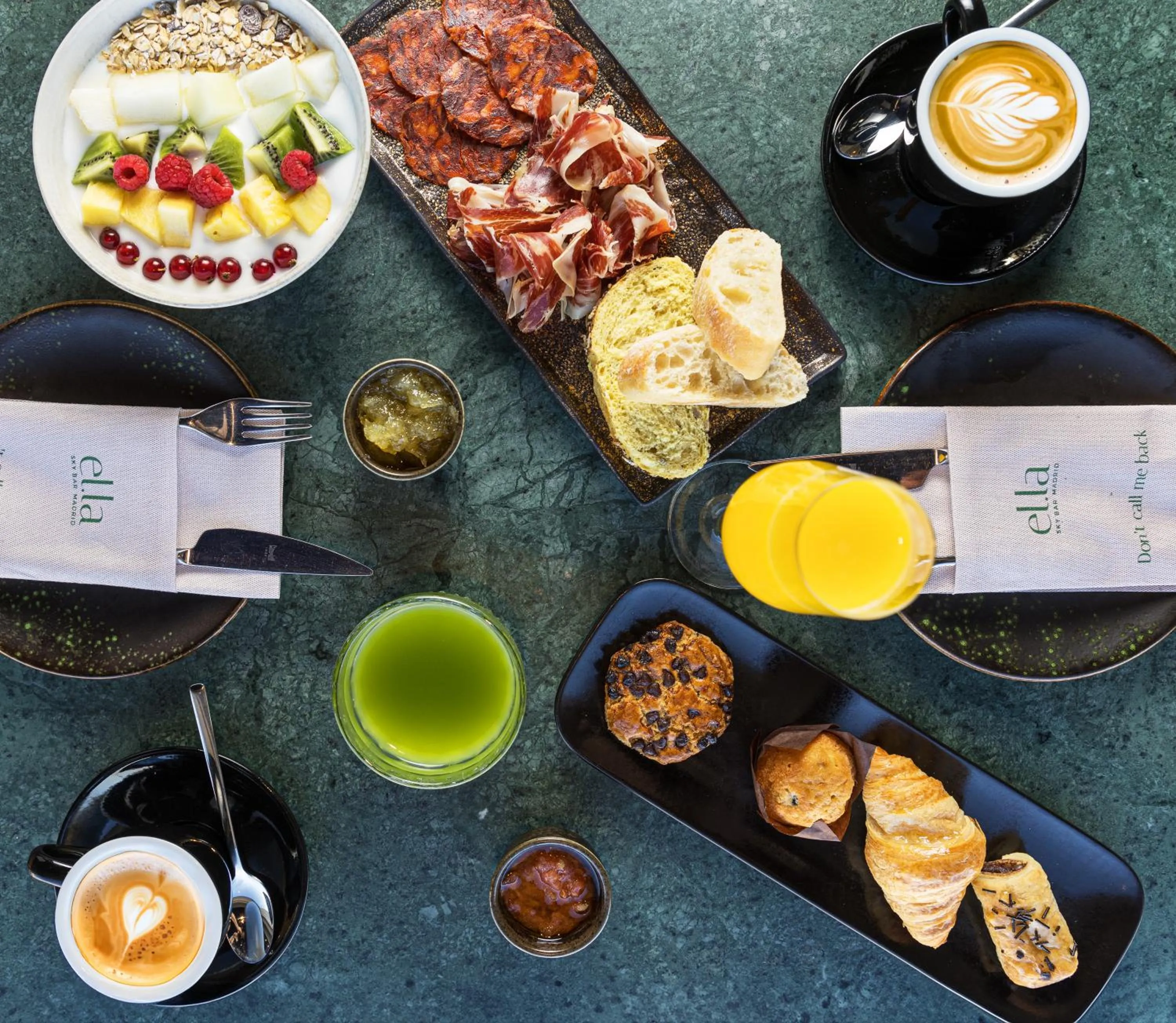 Restaurant/places to eat in Smartr Madrid Gran Via 47