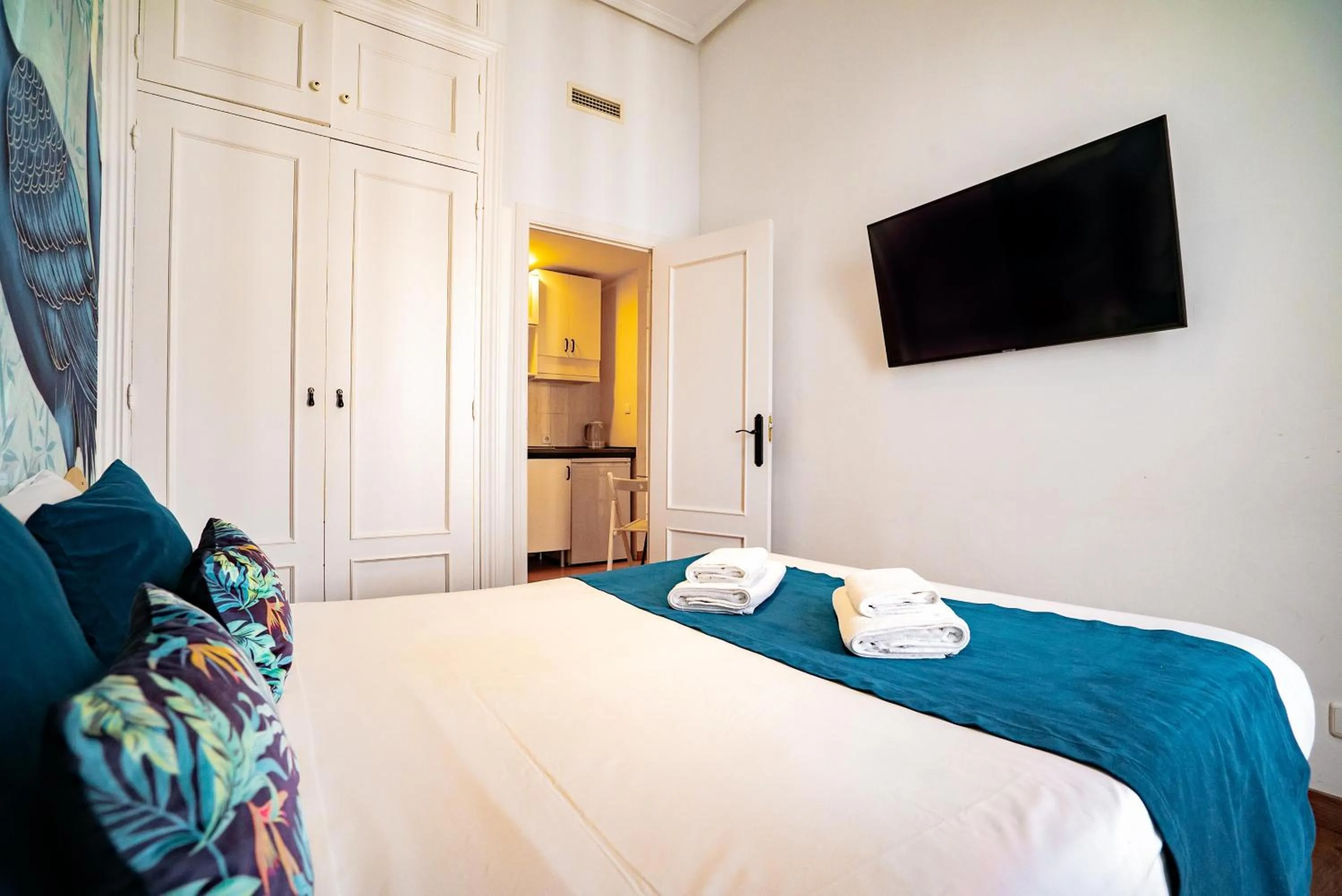 Bed in Smartr Madrid Gran Via 47