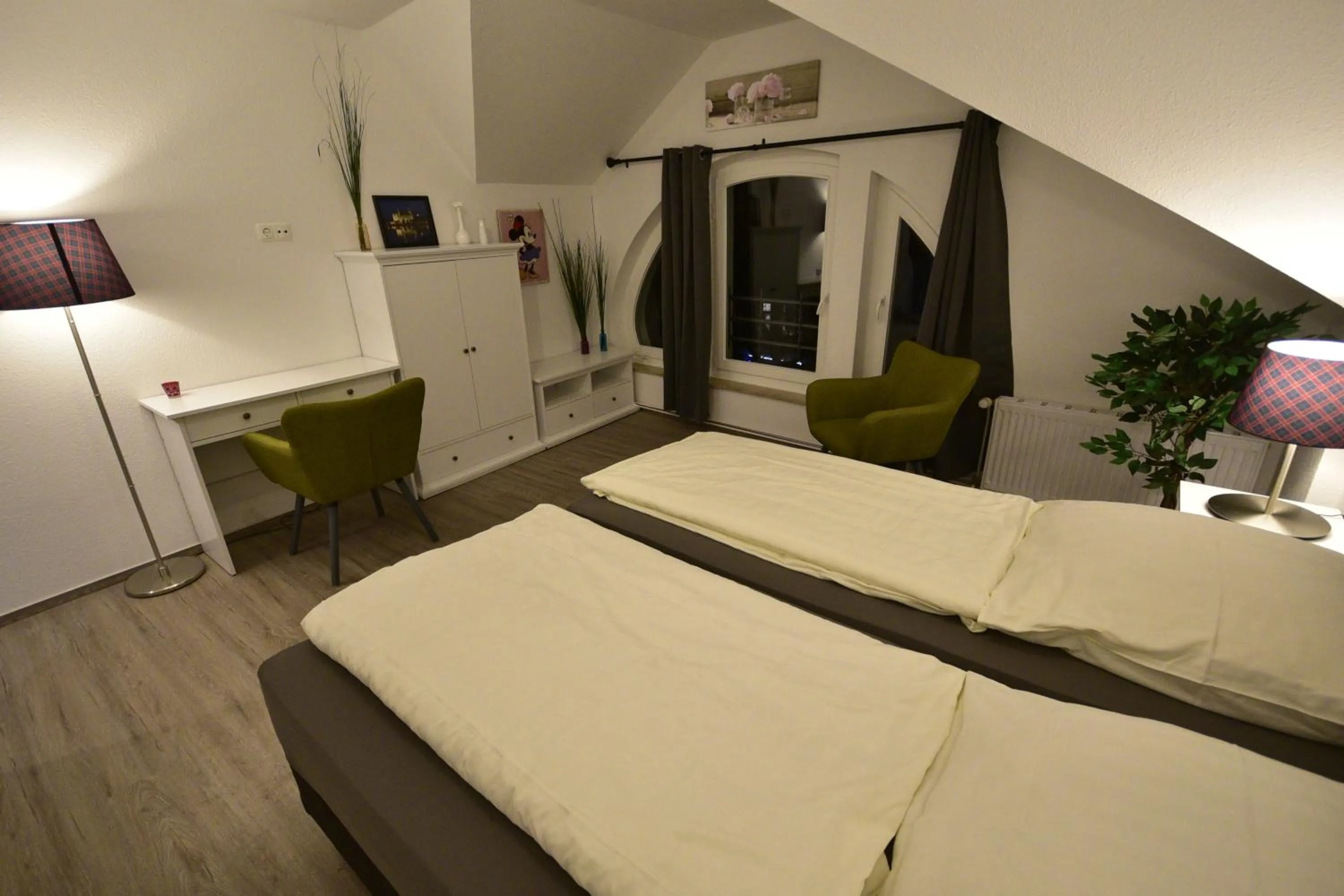 Double Room upper floors - single occupancy in Pension am Schloss
