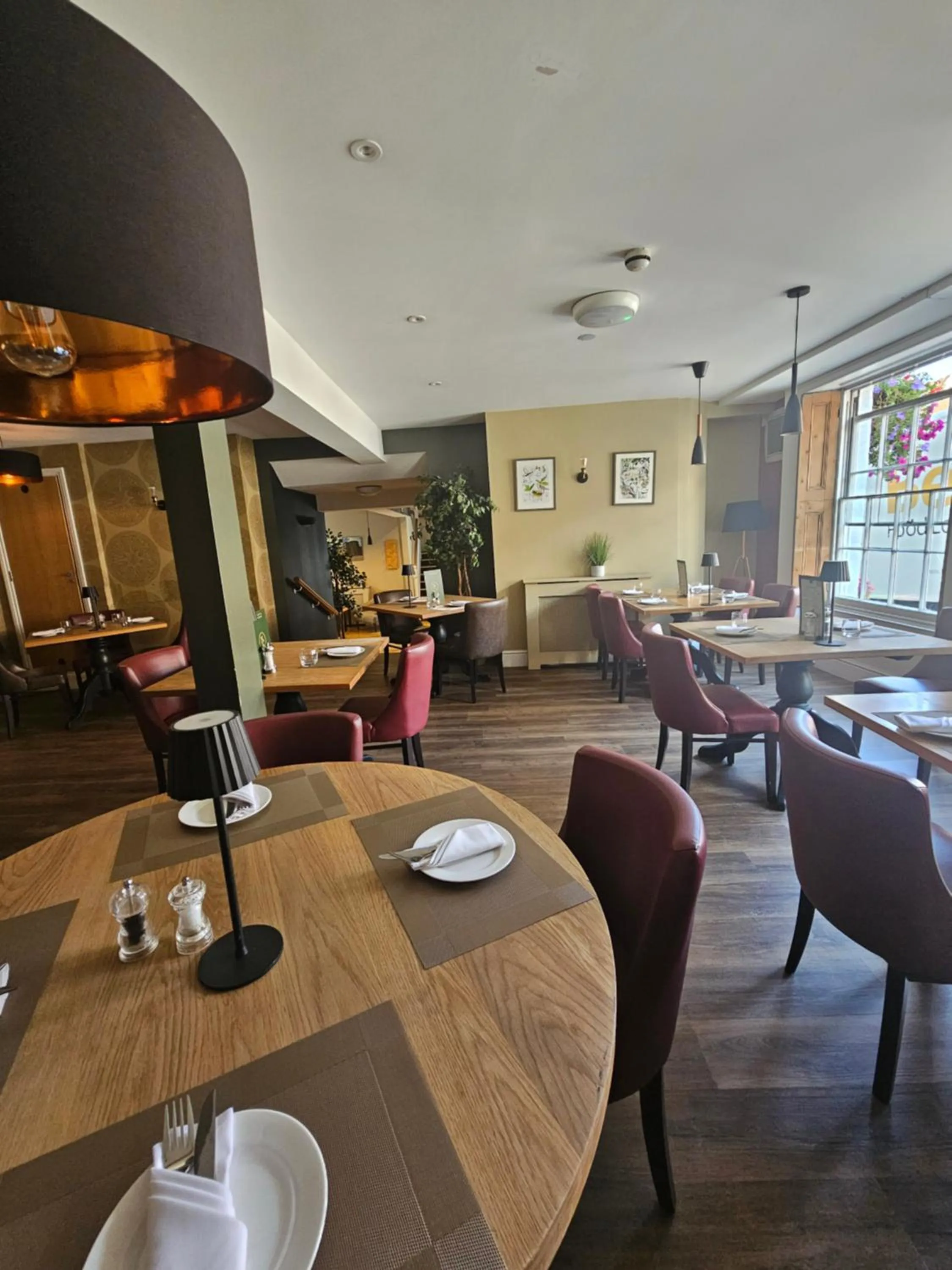 Restaurant/places to eat in The North Hill Hotel