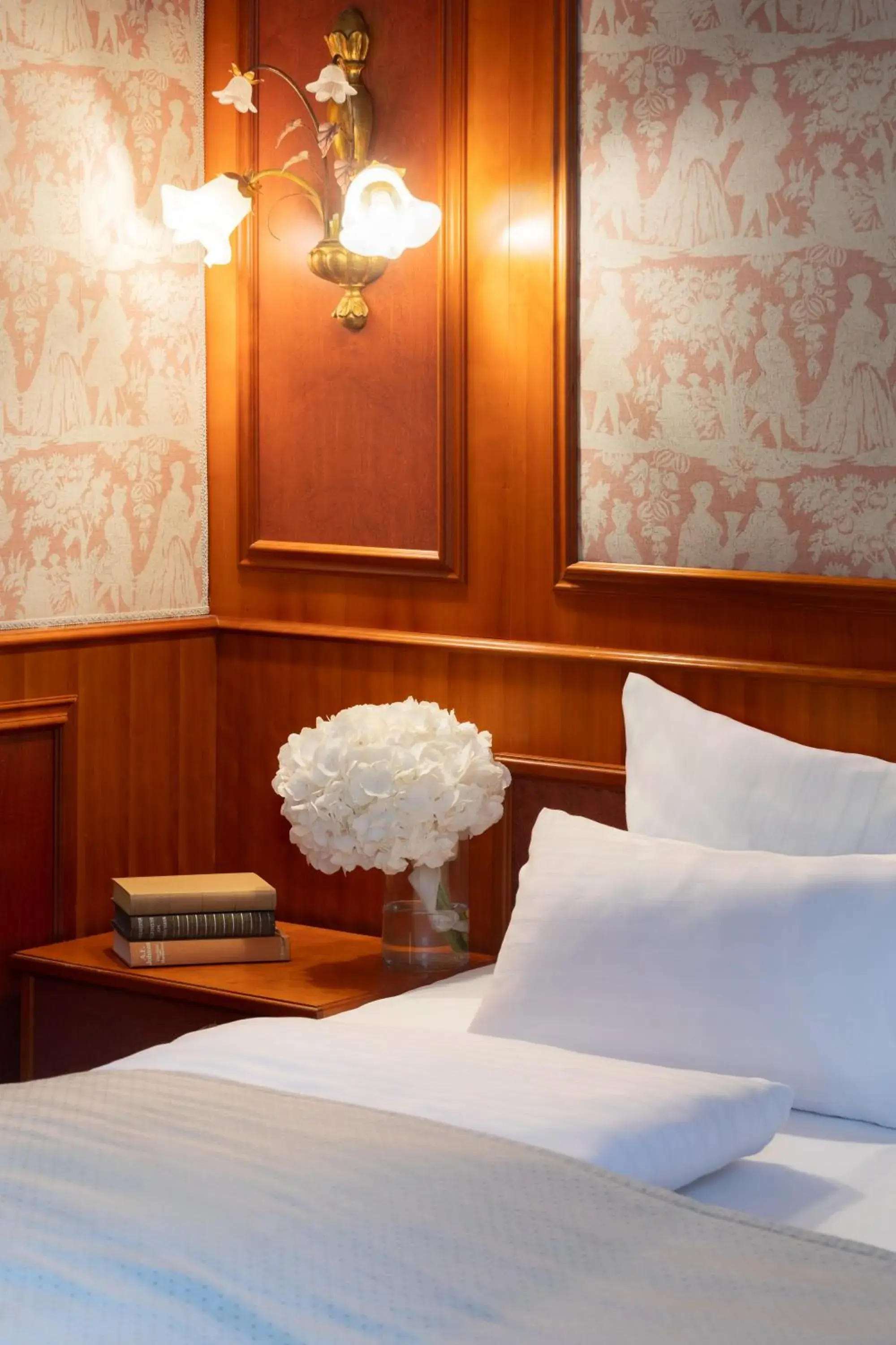 Bed in Hotel Fürstenhof Bad Bertrich Bed in Hotel Fürstenhof Bad Bertrich