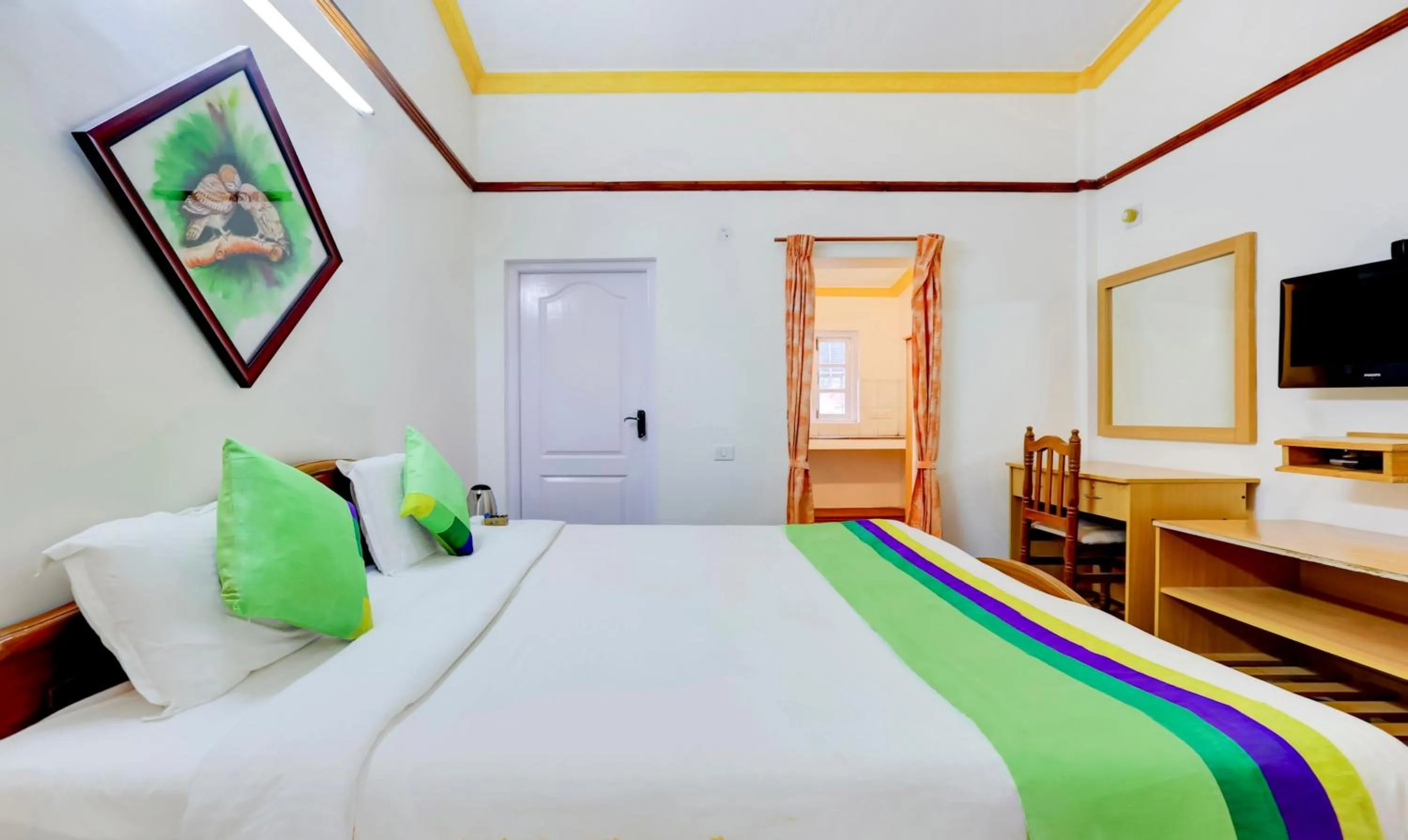 Bedroom, Bed in Treebo Atithi Bhavan, 1 Km From Ooty Lake