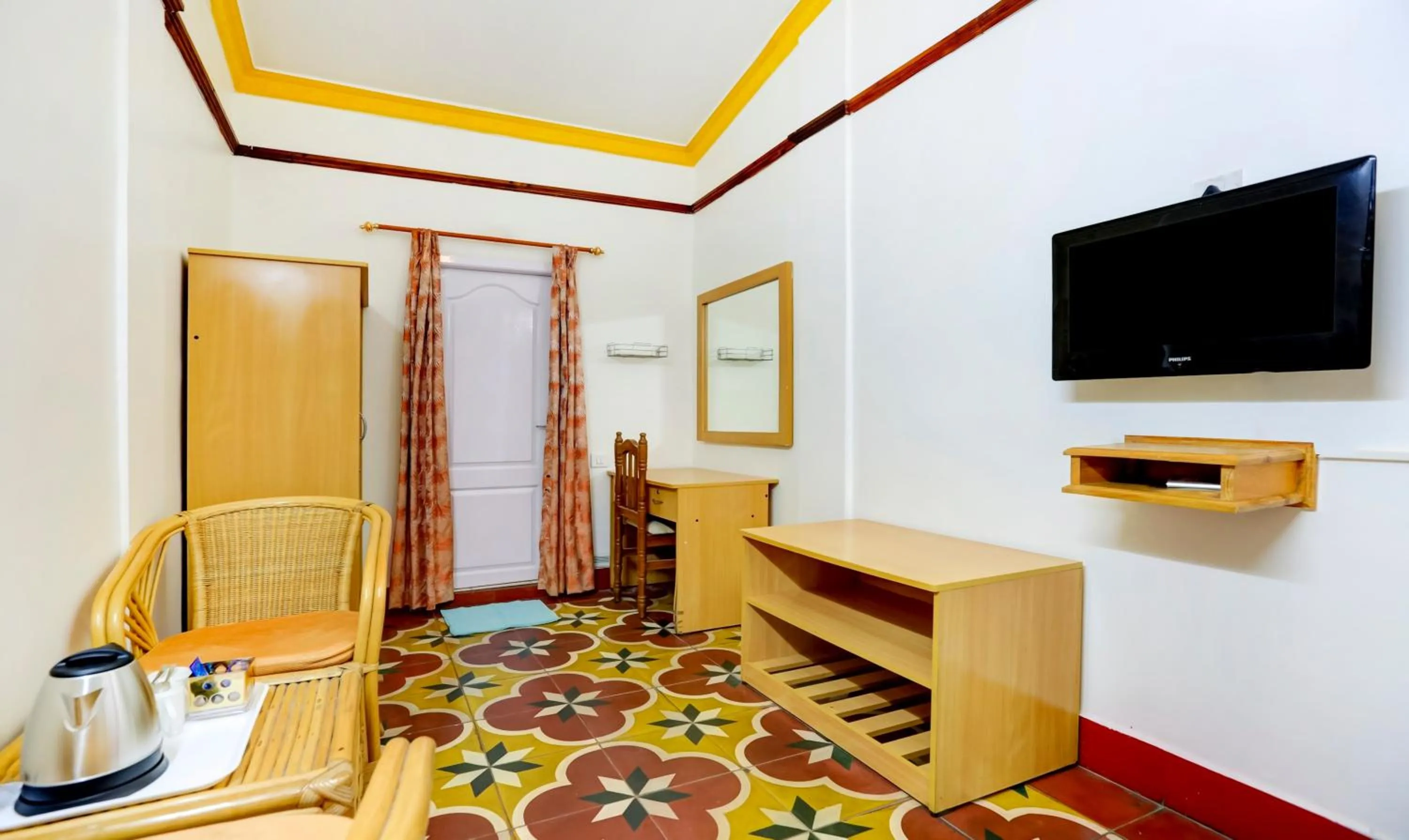 Seating area in Treebo Atithi Bhavan, 1 Km From Ooty Lake