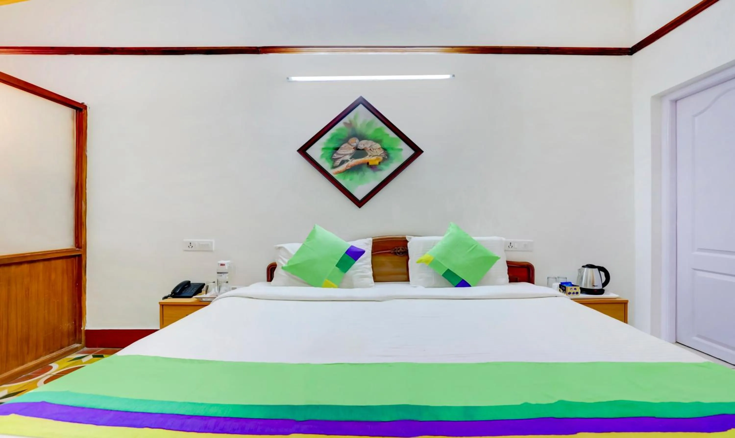 Bedroom, Bed in Treebo Atithi Bhavan, 1 Km From Ooty Lake