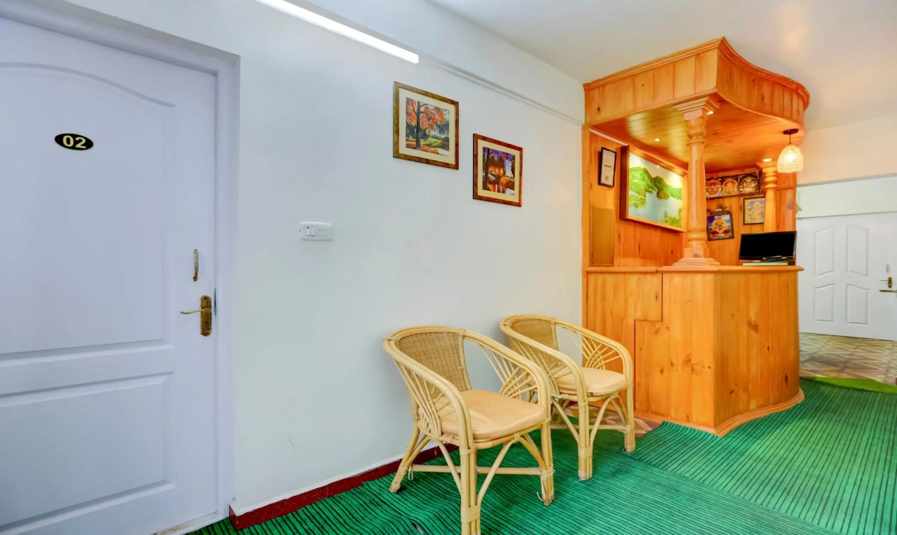 Lobby or reception in Treebo Atithi Bhavan, 1 Km From Ooty Lake Lobby or reception in Treebo Atithi Bhavan, 1 Km From Ooty Lake