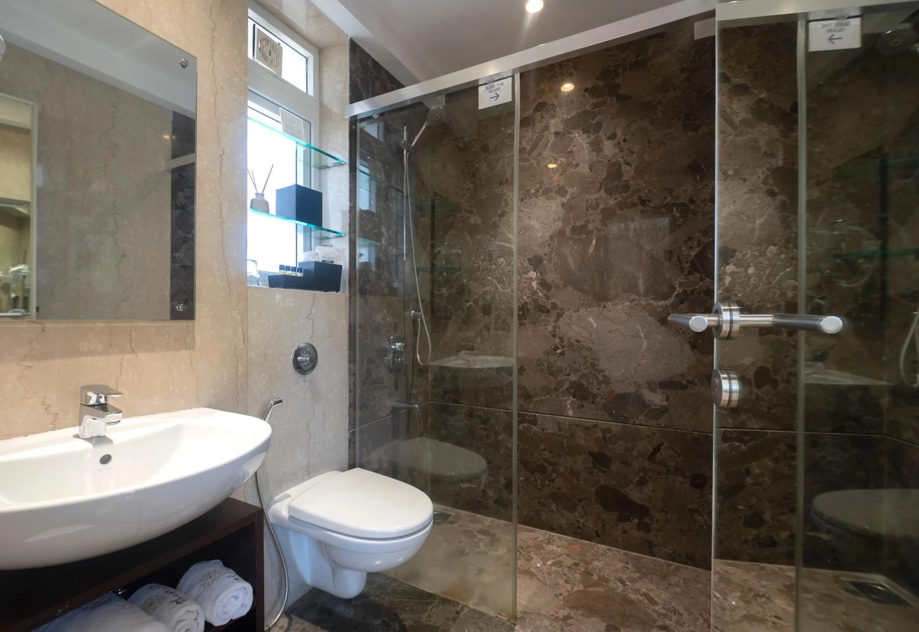 Shower in Theory9 Premium Service Apartments Bandra