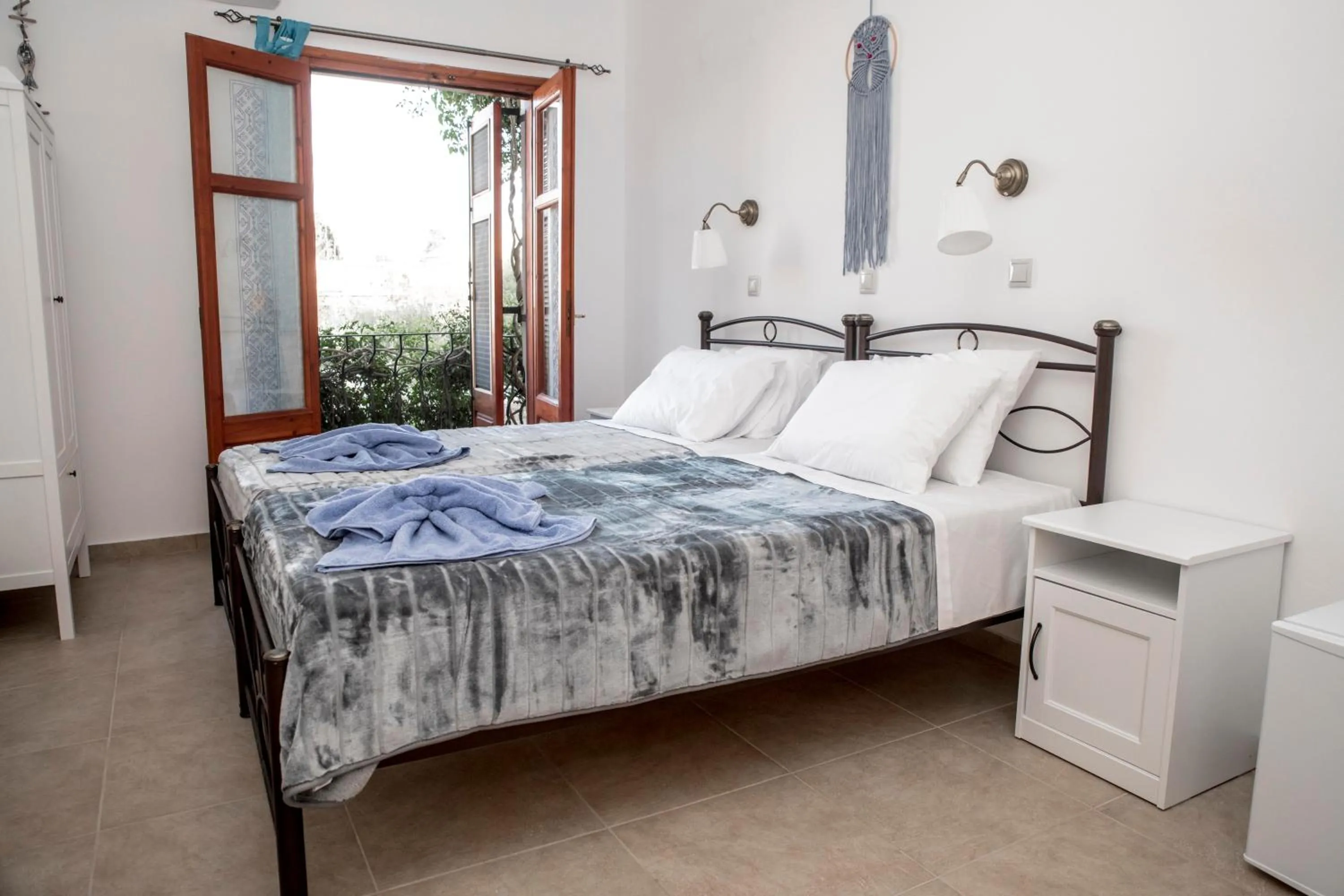 Bed in Bella Vita Style rooms & apartments