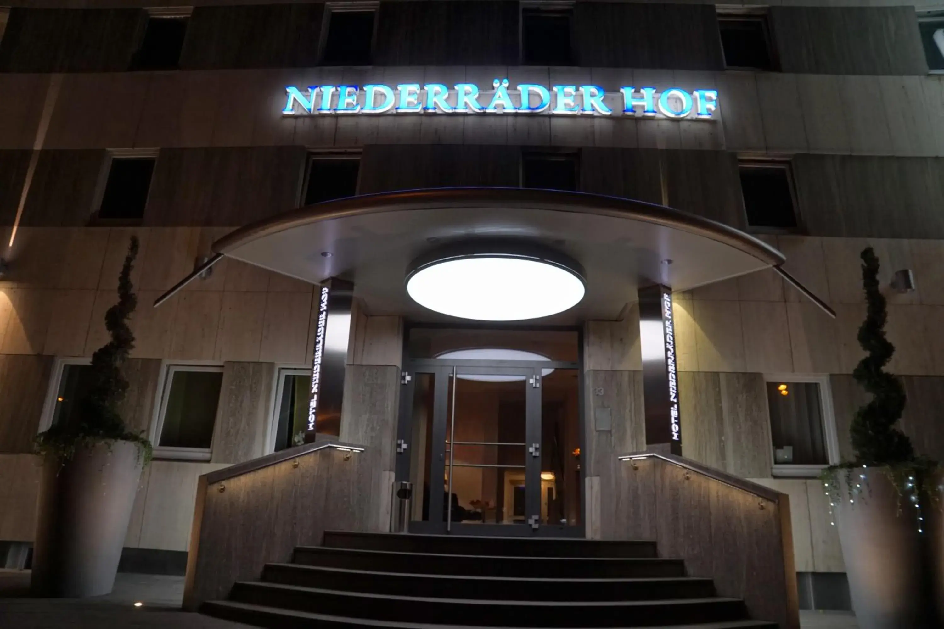 Facade/entrance in Hotel Niederrader Hof