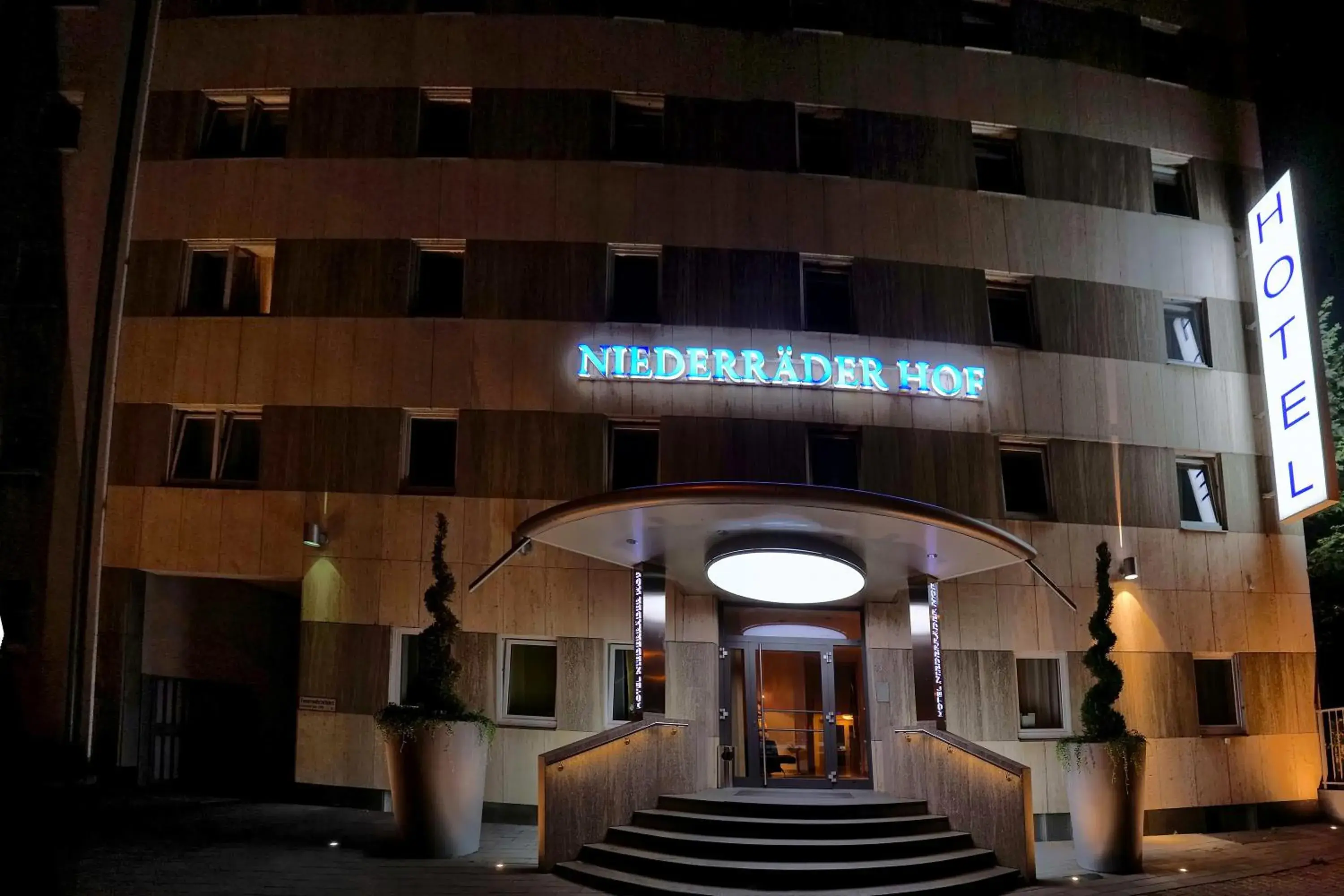 Facade/entrance in Hotel Niederrader Hof