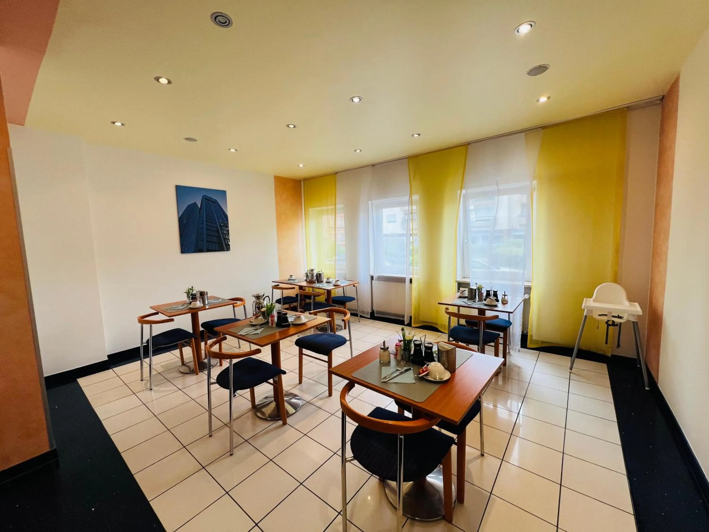 Breakfast in Hotel Niederräder Hof