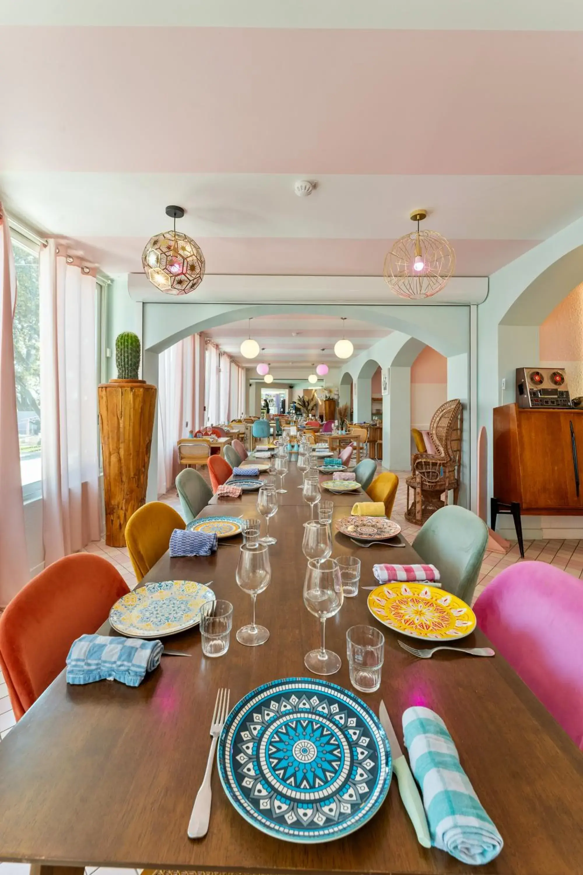 Restaurant/places to eat in greet hôtel Pont du Gard - Route d'Avignon Restaurant/places to eat in greet hôtel Pont du Gard - Route d'Avignon