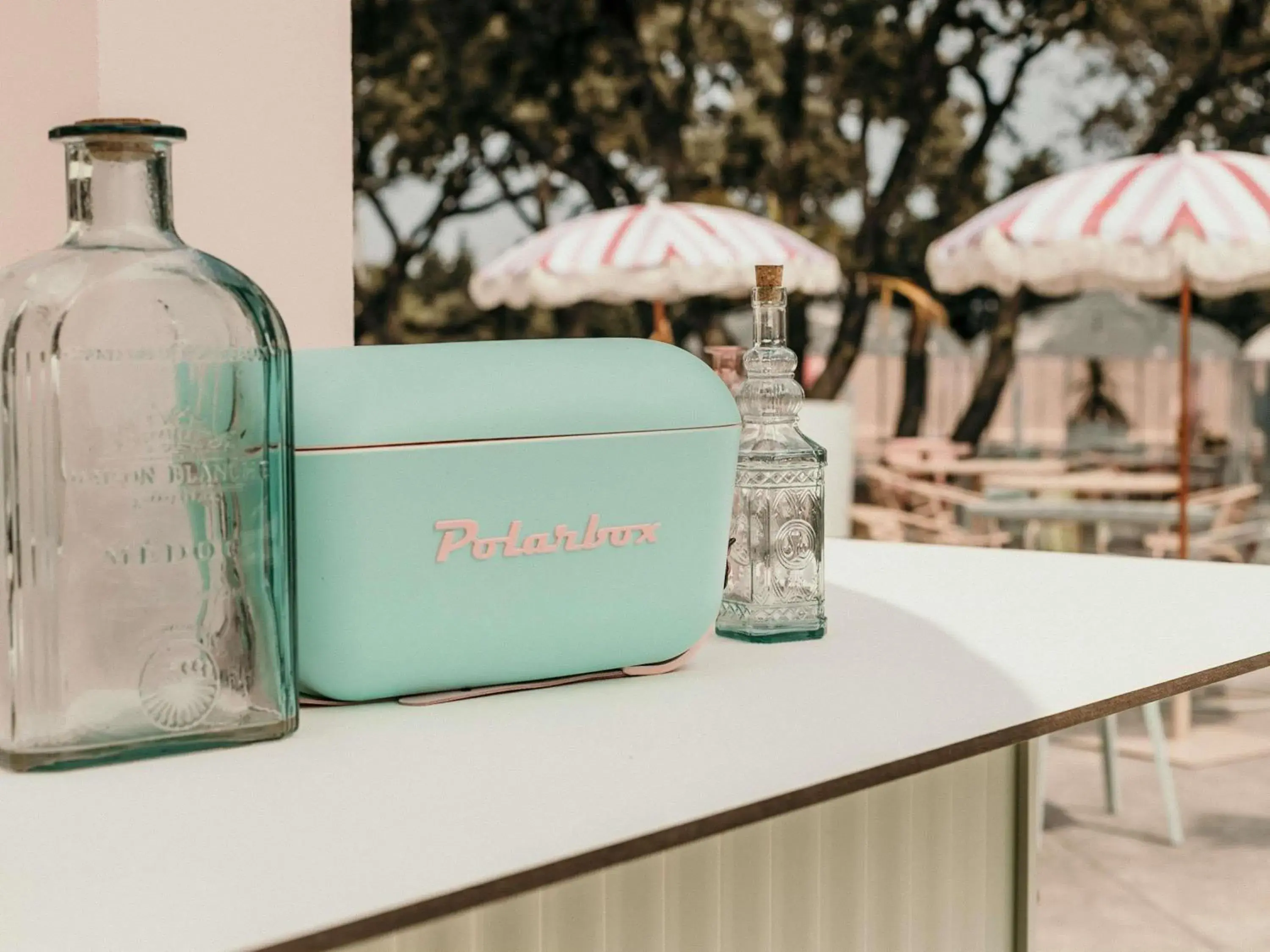 Lounge or bar in greet hôtel Pont du Gard - Route d'Avignon Lounge or bar in greet hôtel Pont du Gard - Route d'Avignon