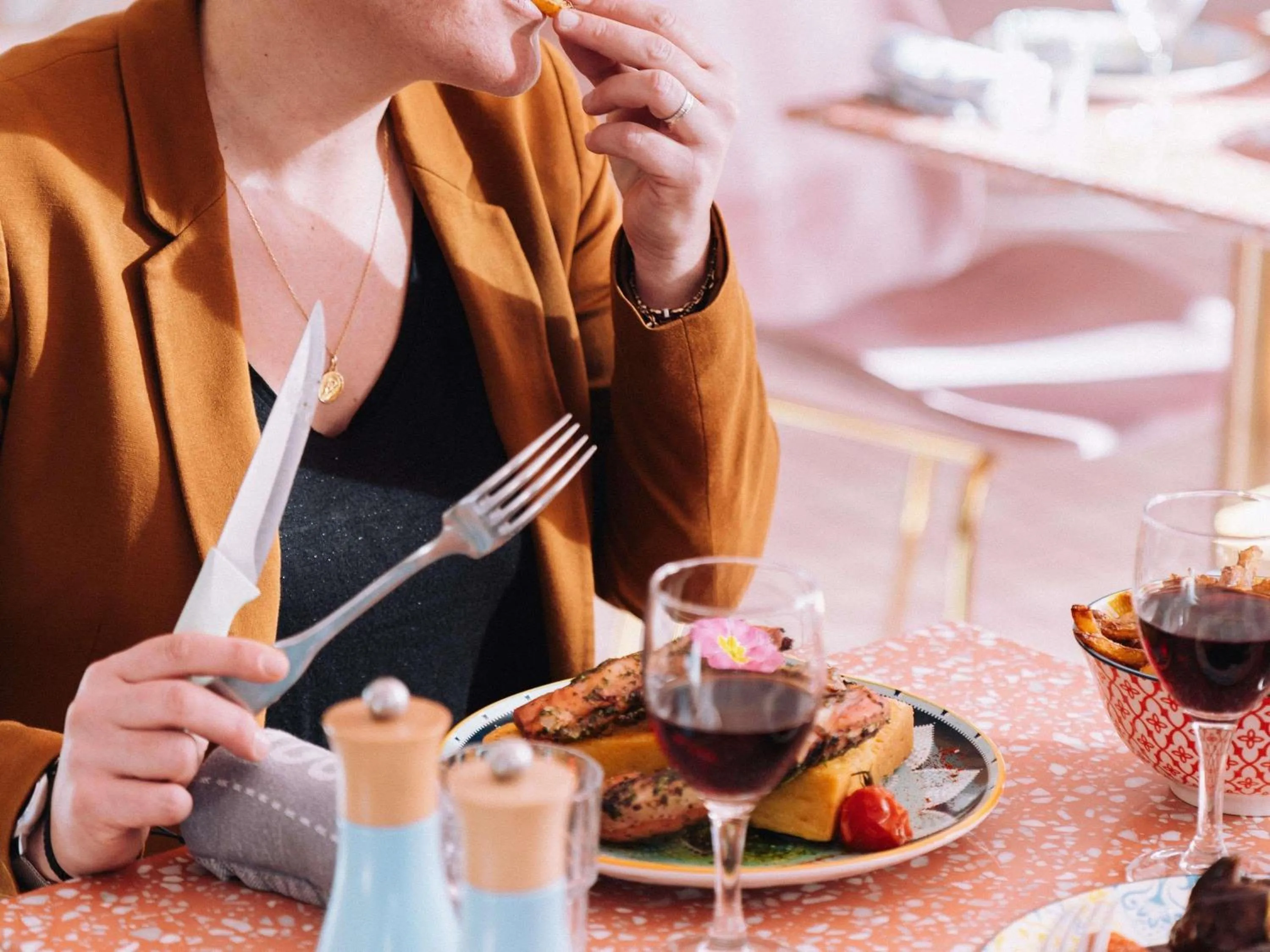 Restaurant/places to eat in greet hôtel Pont du Gard - Route d'Avignon