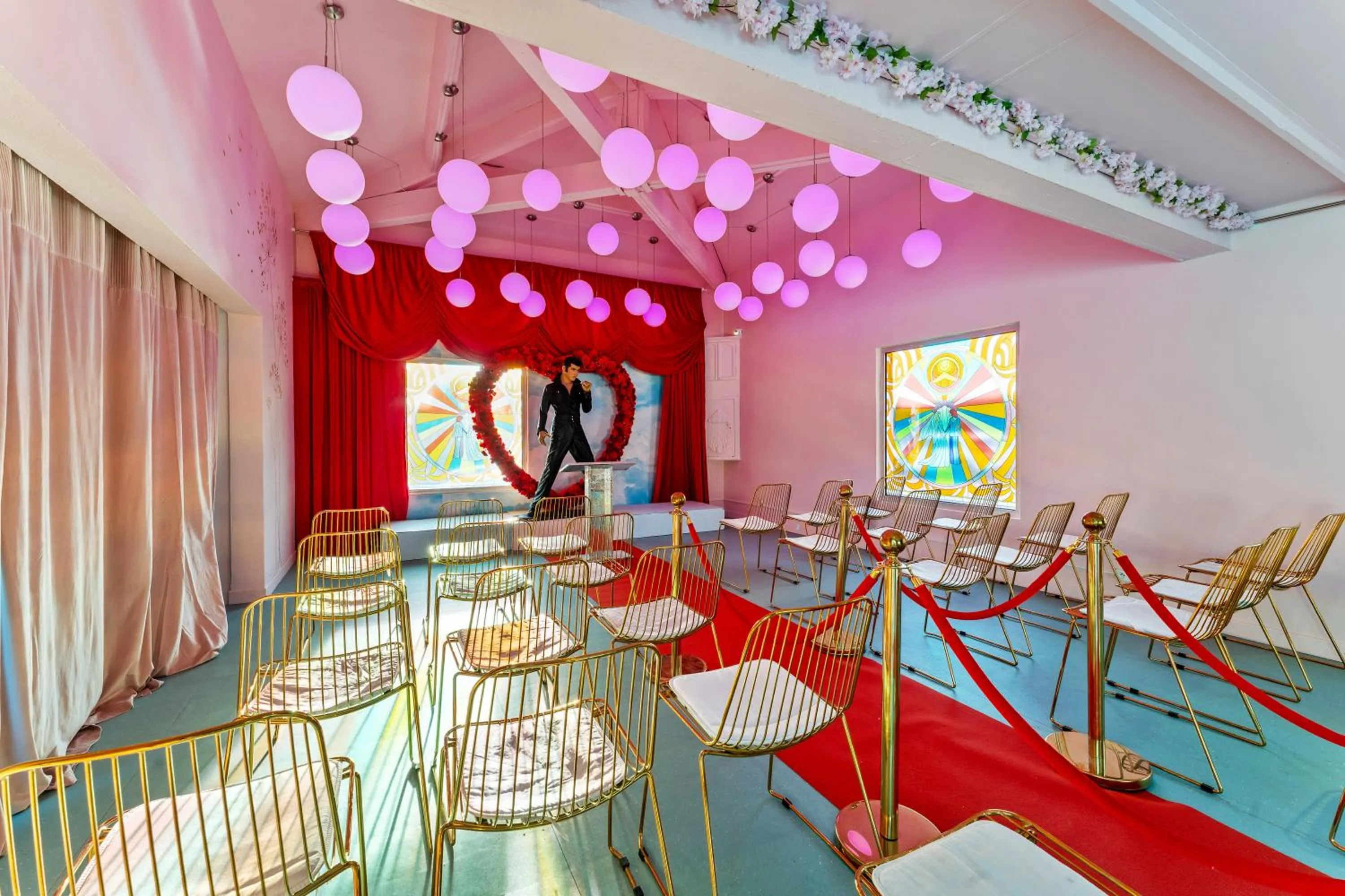 Entertainment in greet hôtel Pont du Gard - Route d'Avignon