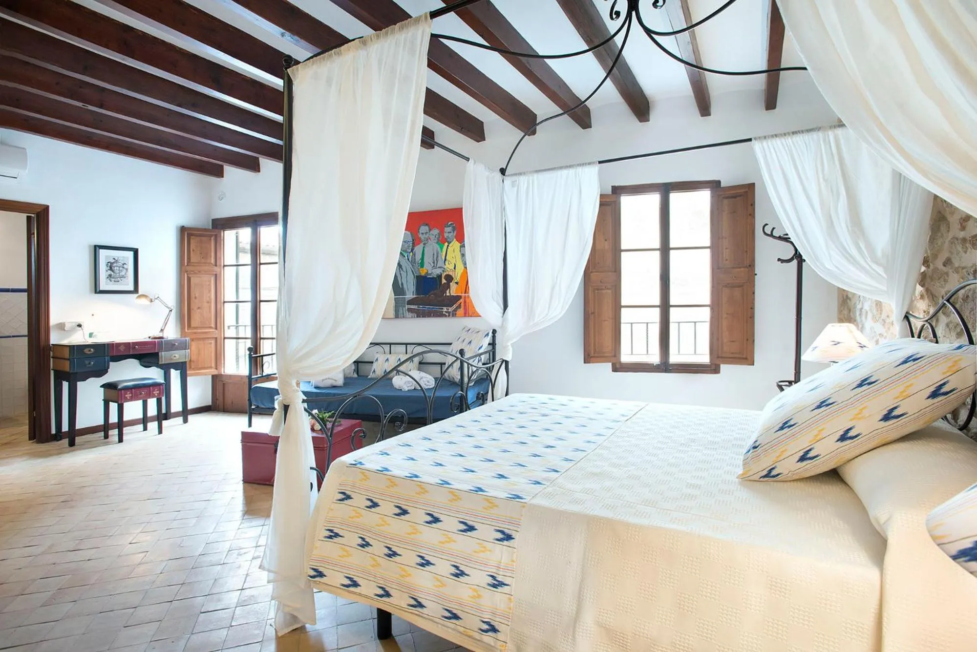 Bed in Petit Caimari - Turismo de interior