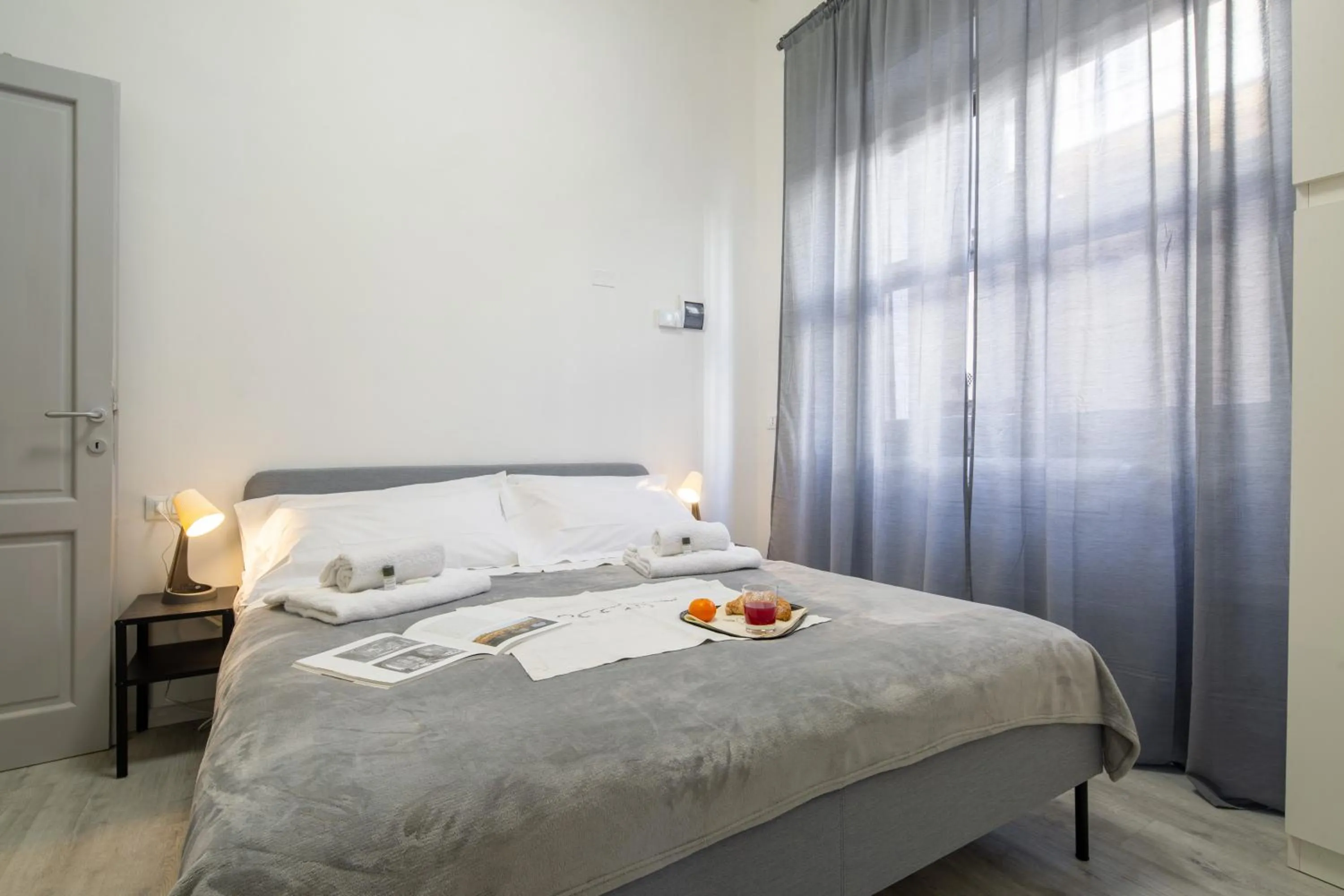 Bed in Central Station Apartment by Mmega