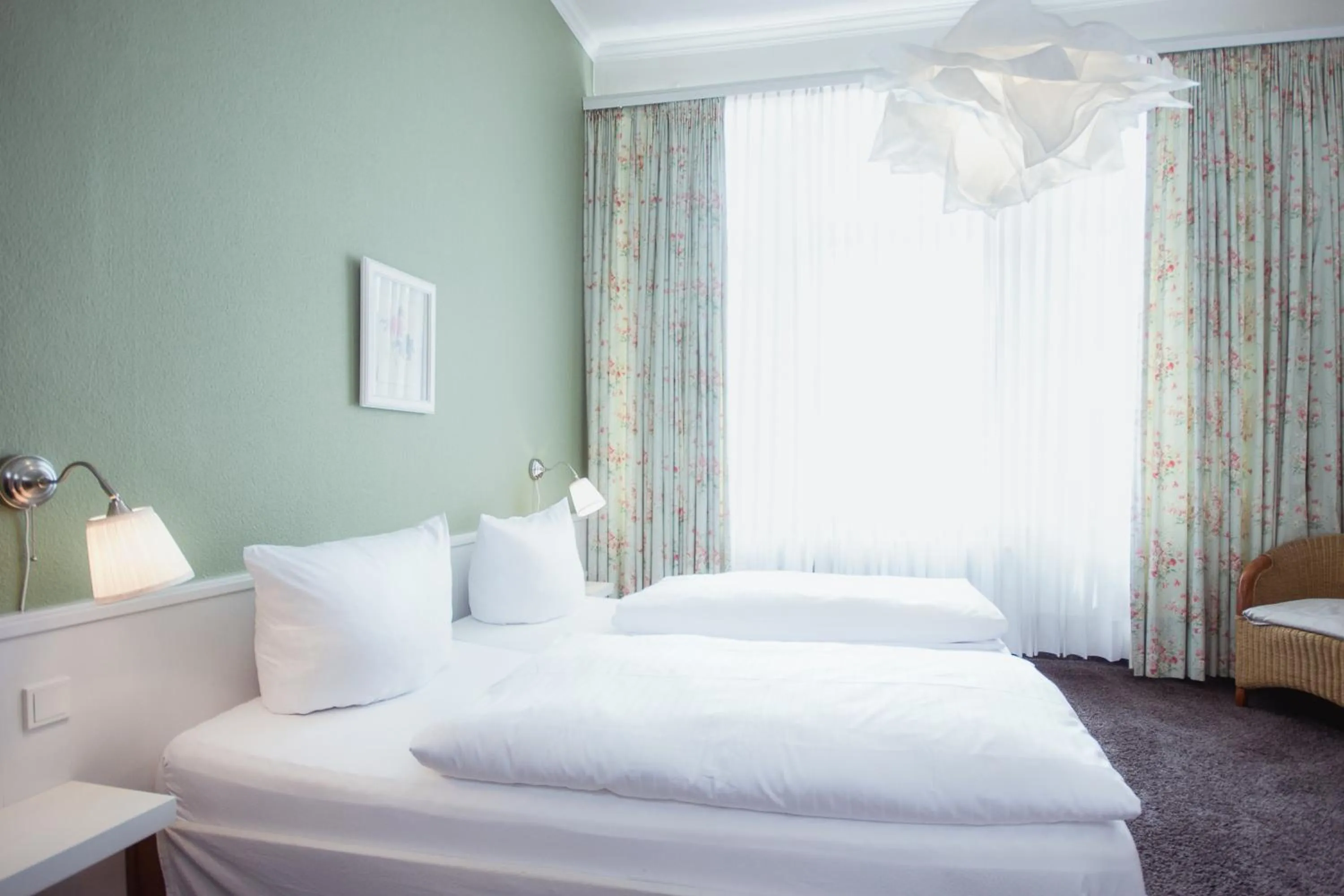 Bed in Hotel Trabener Hof