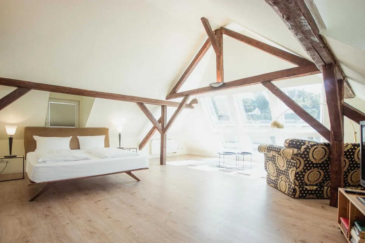 Bed in Hotel Trabener Hof