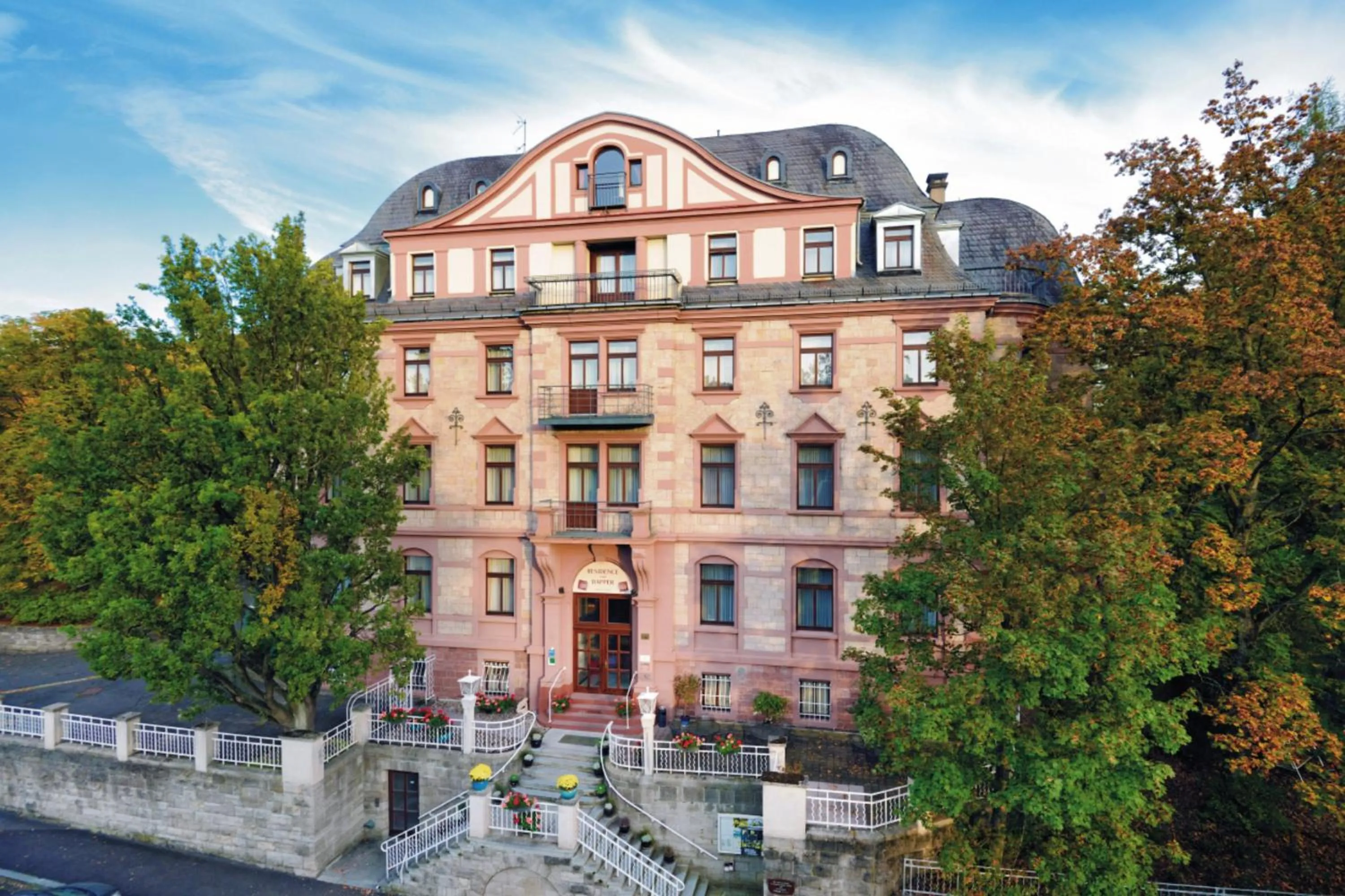 Property building in Dappers Wellness Hotel