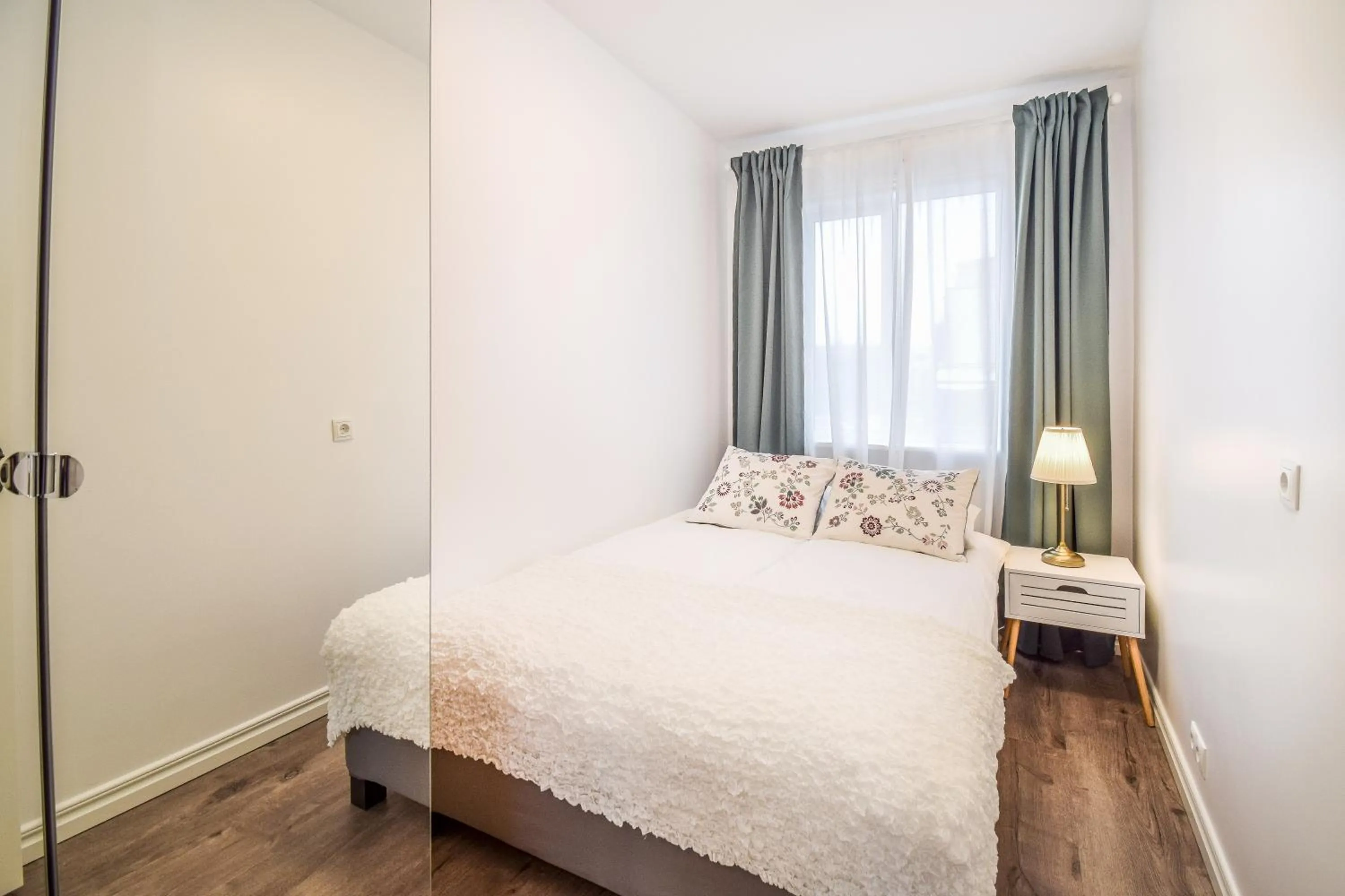Bed in Greenkey Apartment S30