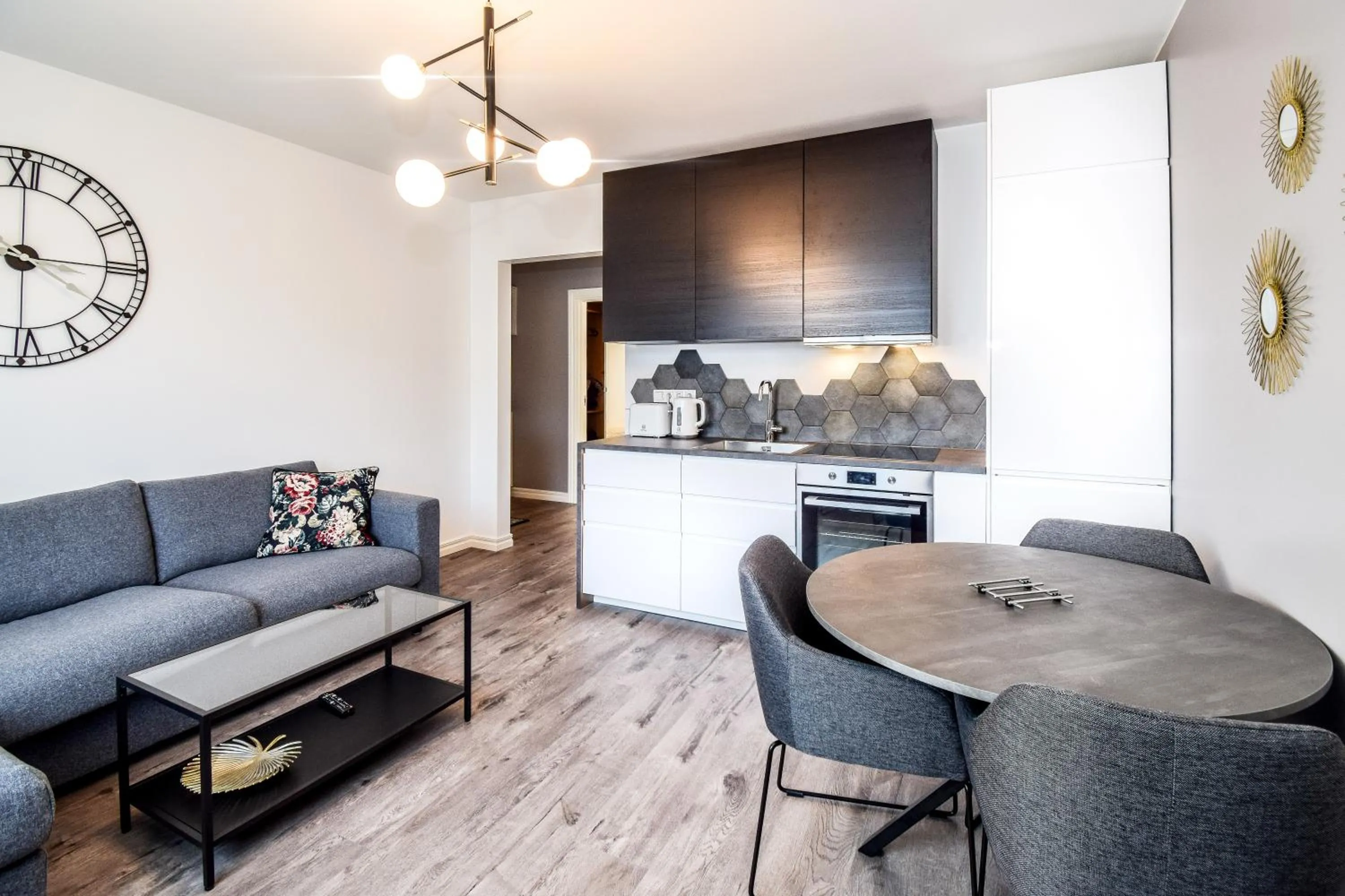Kitchen or kitchenette in Greenkey Apartment S30
