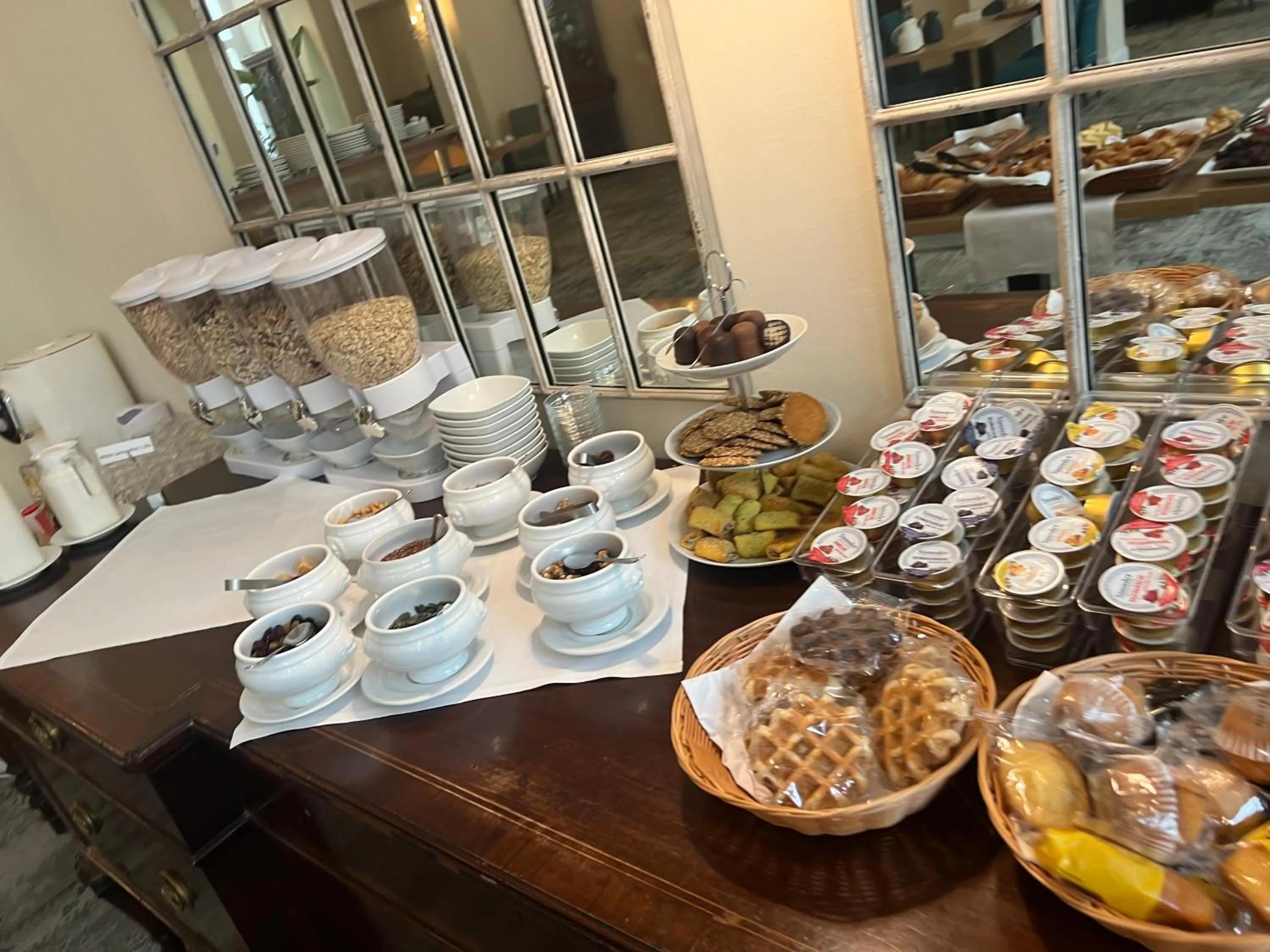 Breakfast in Kurhotel Quellenhof