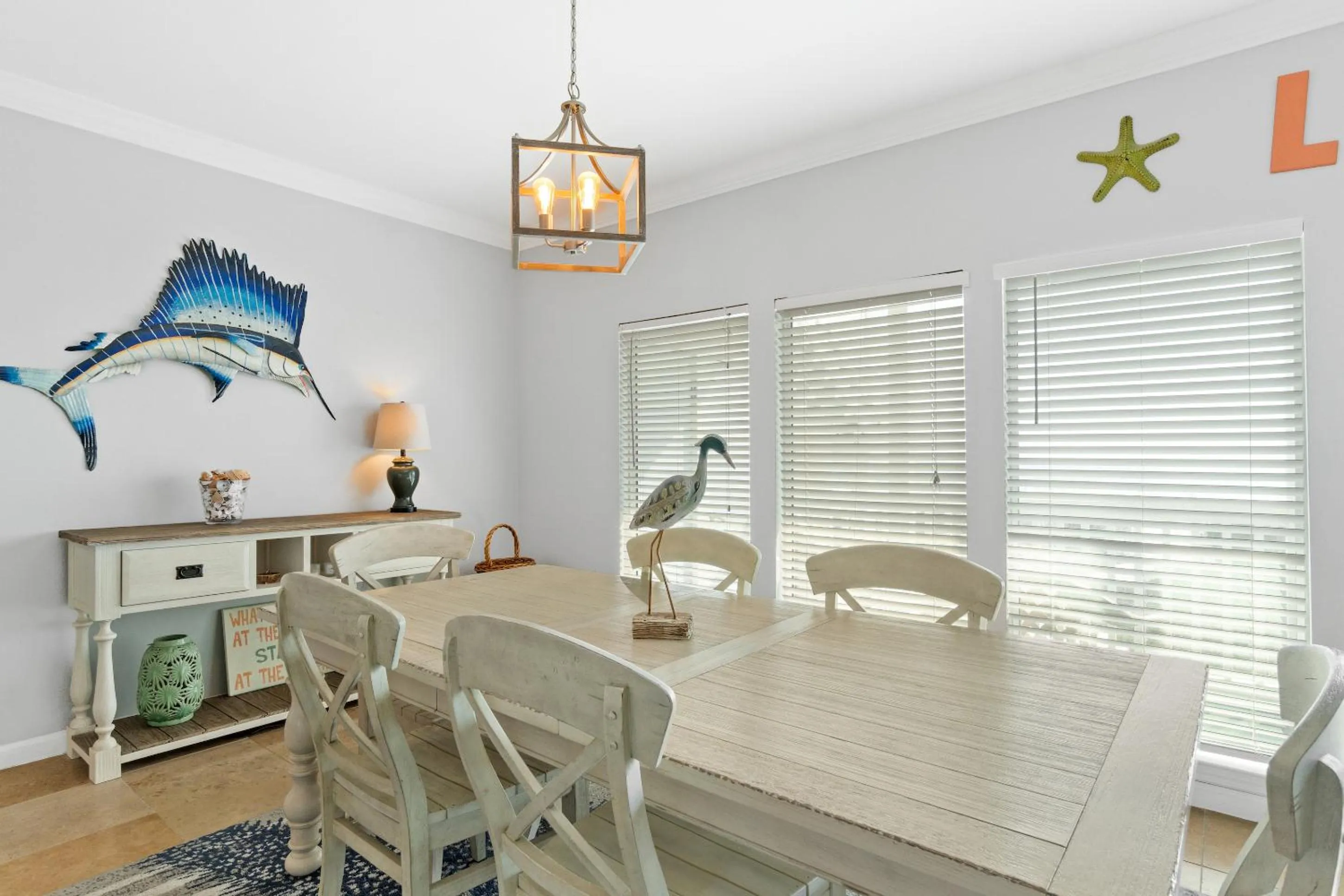 Decorative detail in Harbur Arms - Pet Friendly